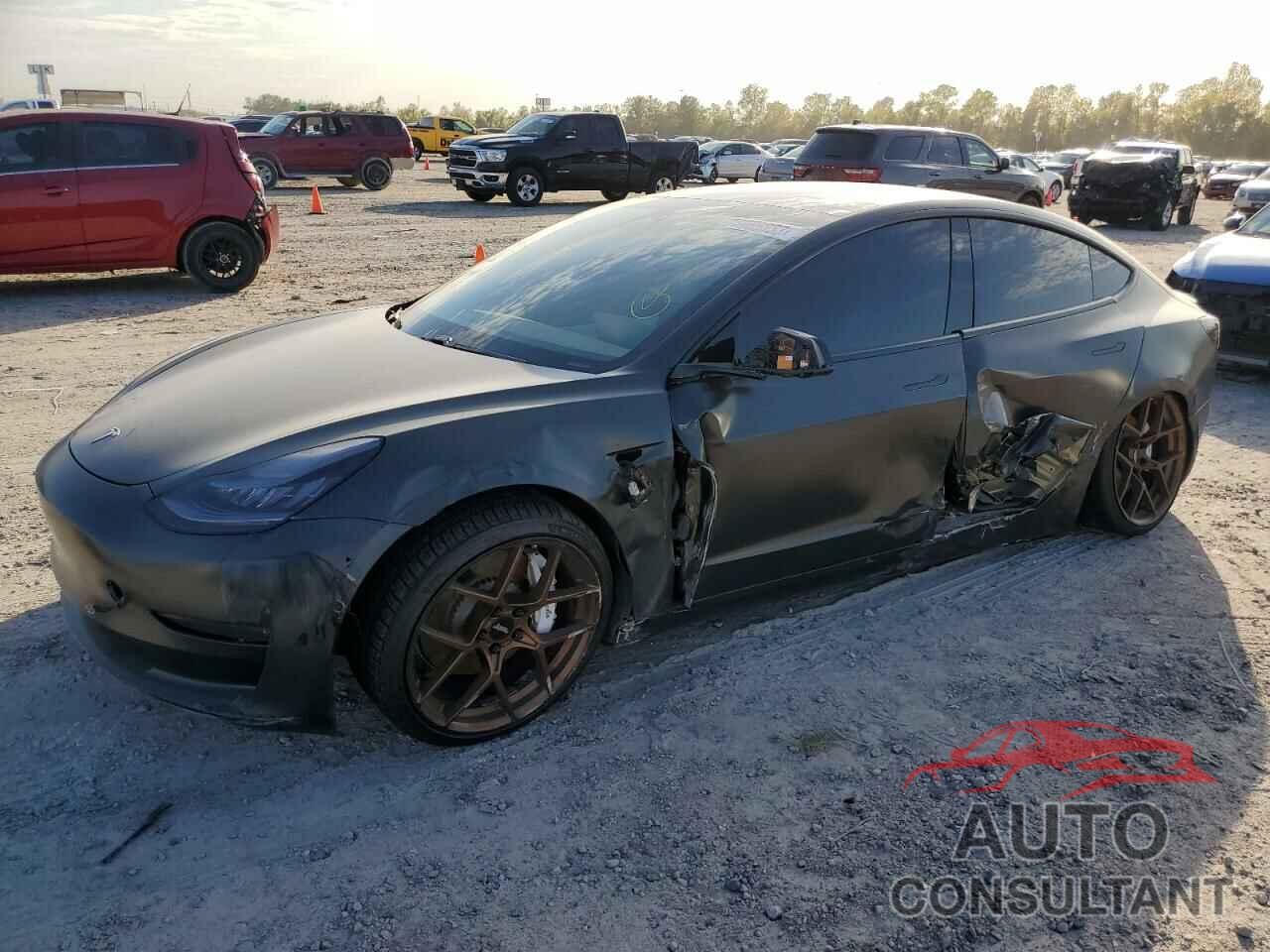 TESLA MODEL 3 2020 - 5YJ3E1EC4LF669501