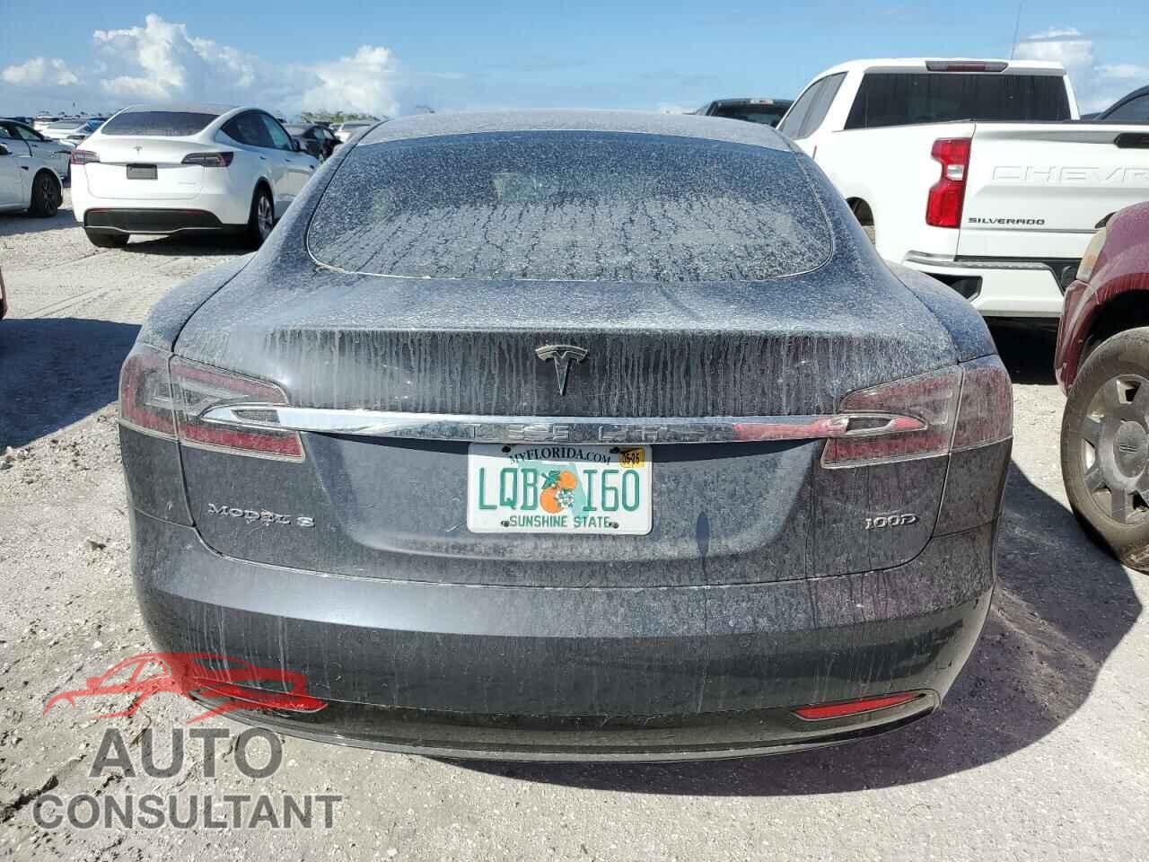 TESLA MODEL S 2019 - 5YJSA1E20KF305993