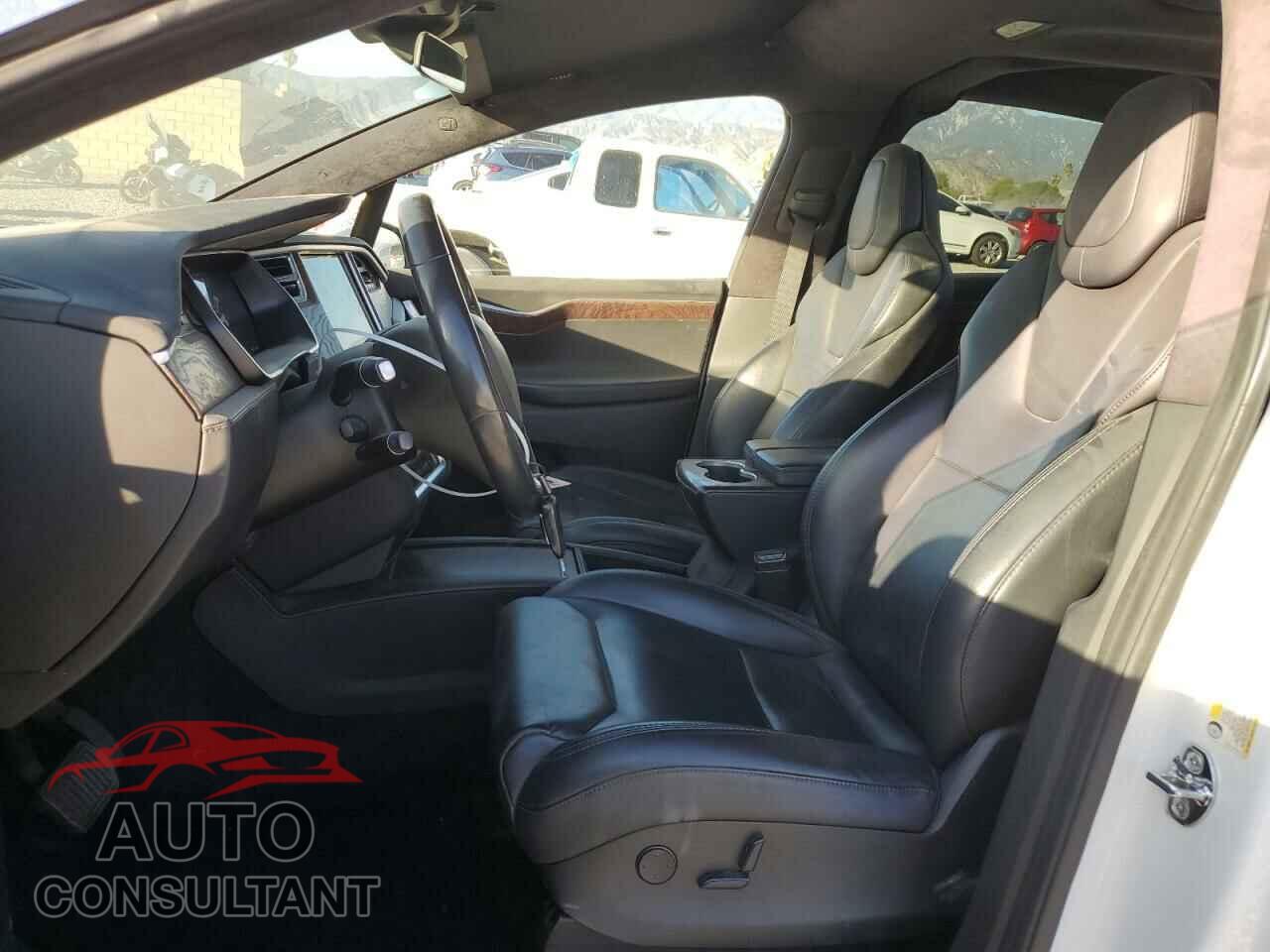 TESLA MODEL X 2017 - 5YJXCDE26HF078870