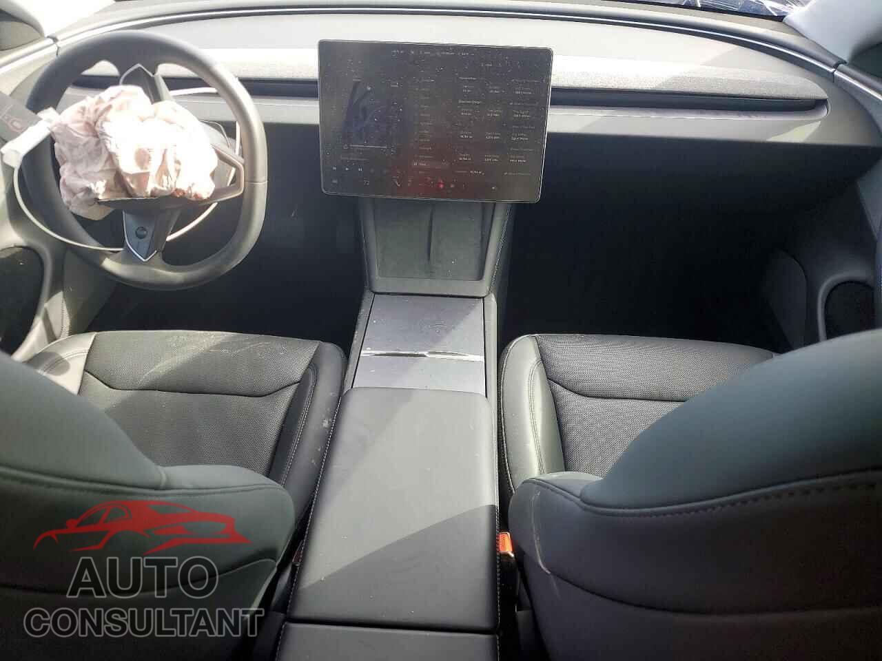 TESLA MODEL 3 2024 - 5YJ3E1EA2RF825459
