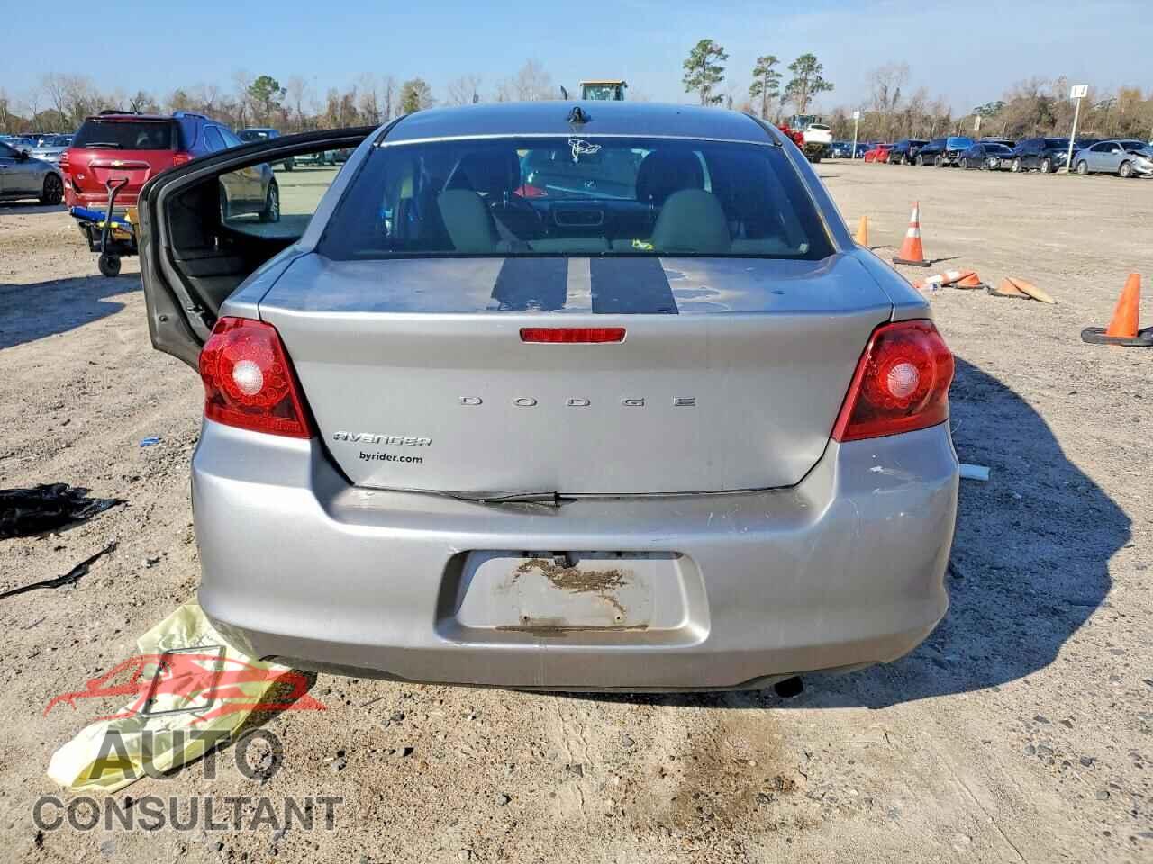 DODGE AVENGER 2013 - 1C3CDZAB7DN677002