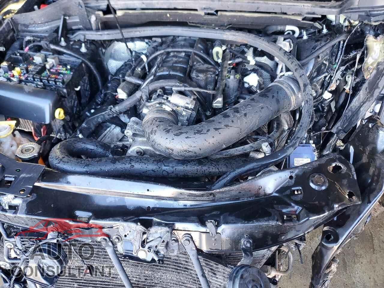 DODGE DURANGO 2018 - 1C4SDJCT2JC255418