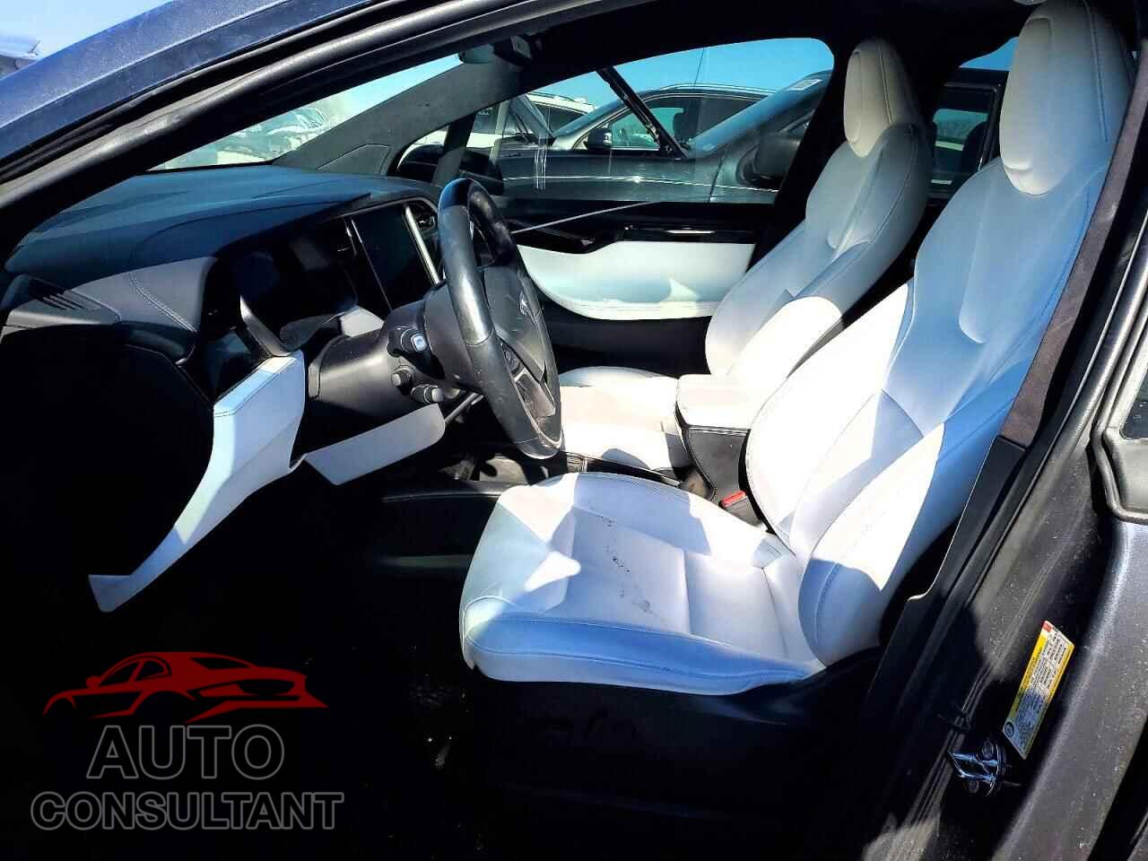 TESLA MODEL X 2020 - 5YJXCBE29LF299943