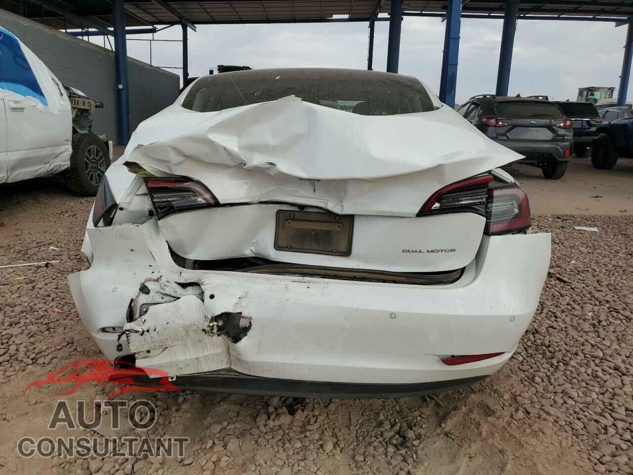 TESLA MODEL 3 2019 - 5YJ3E1EB1KF387967
