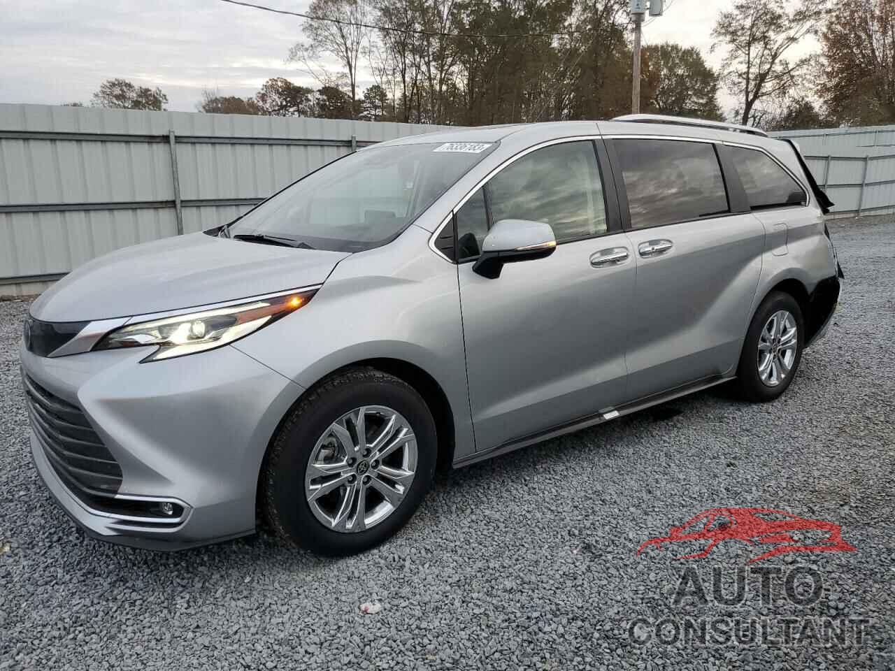 TOYOTA SIENNA 2023 - 5TDESKFC0PS101057