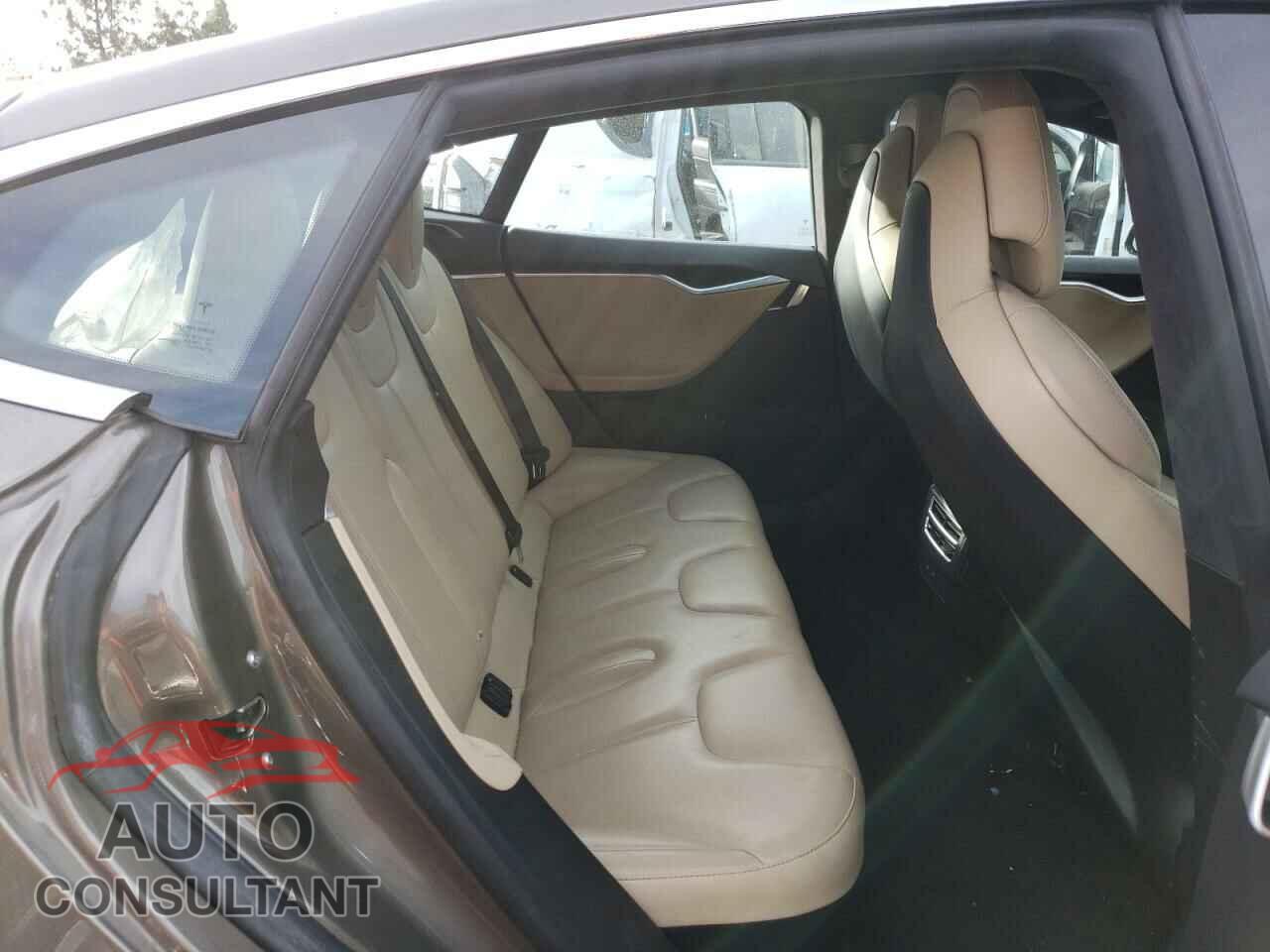 TESLA MODEL S 2017 - 5YJSA1E2XHF173740