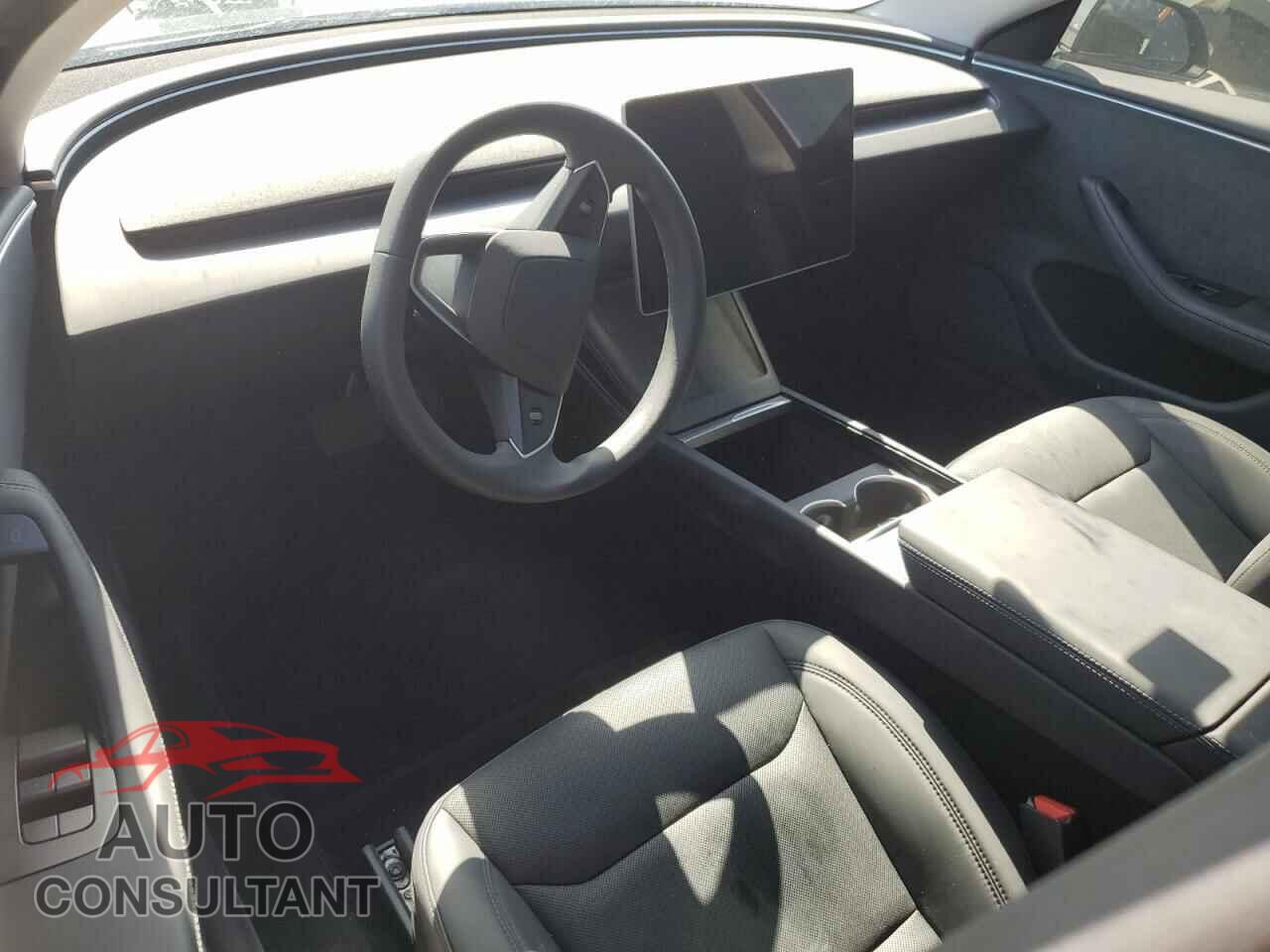 TESLA MODEL 3 2024 - 5YJ3E1EB2RF722552