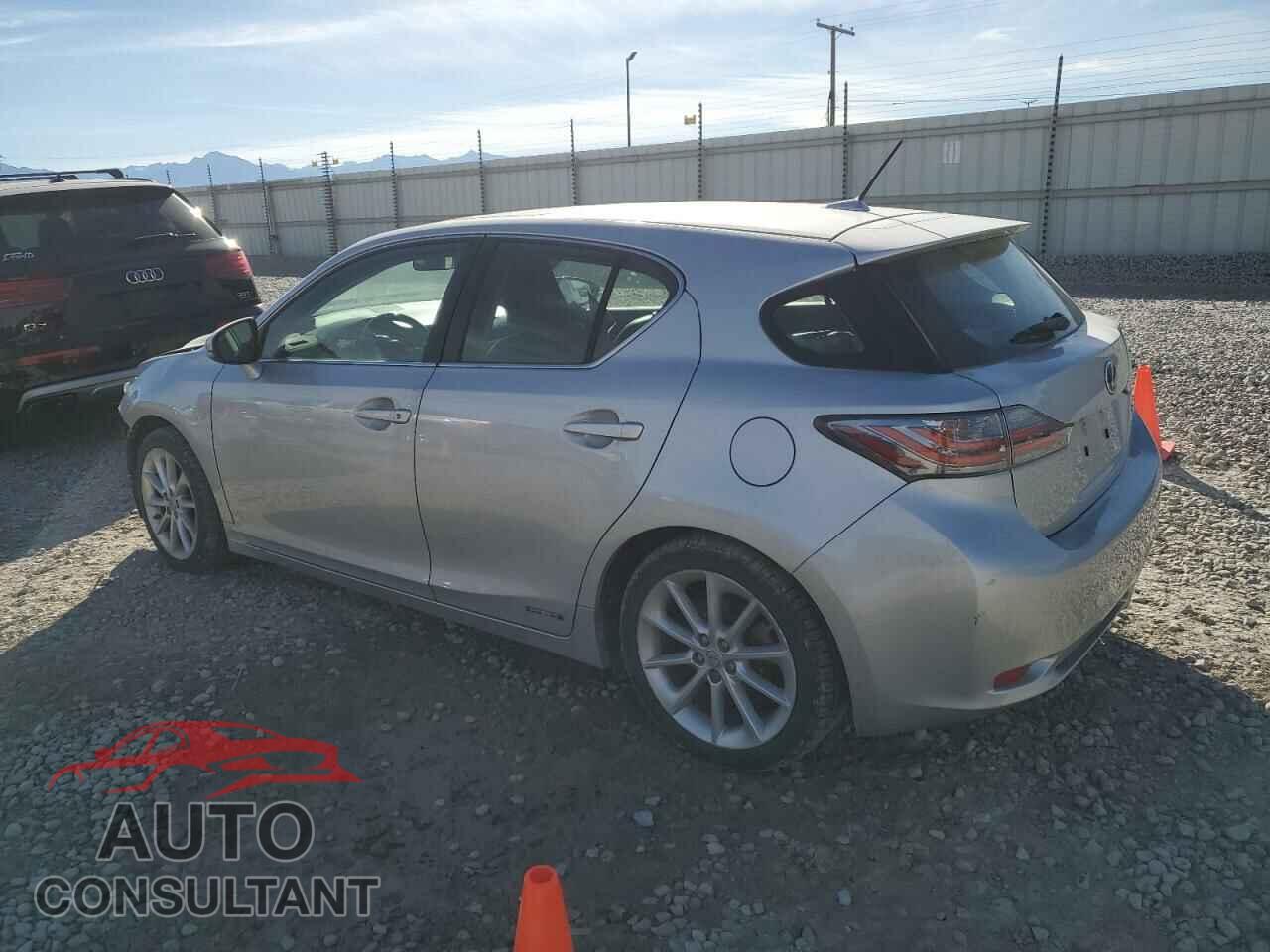 LEXUS CT 200 2011 - JTHKD5BH1B2016159