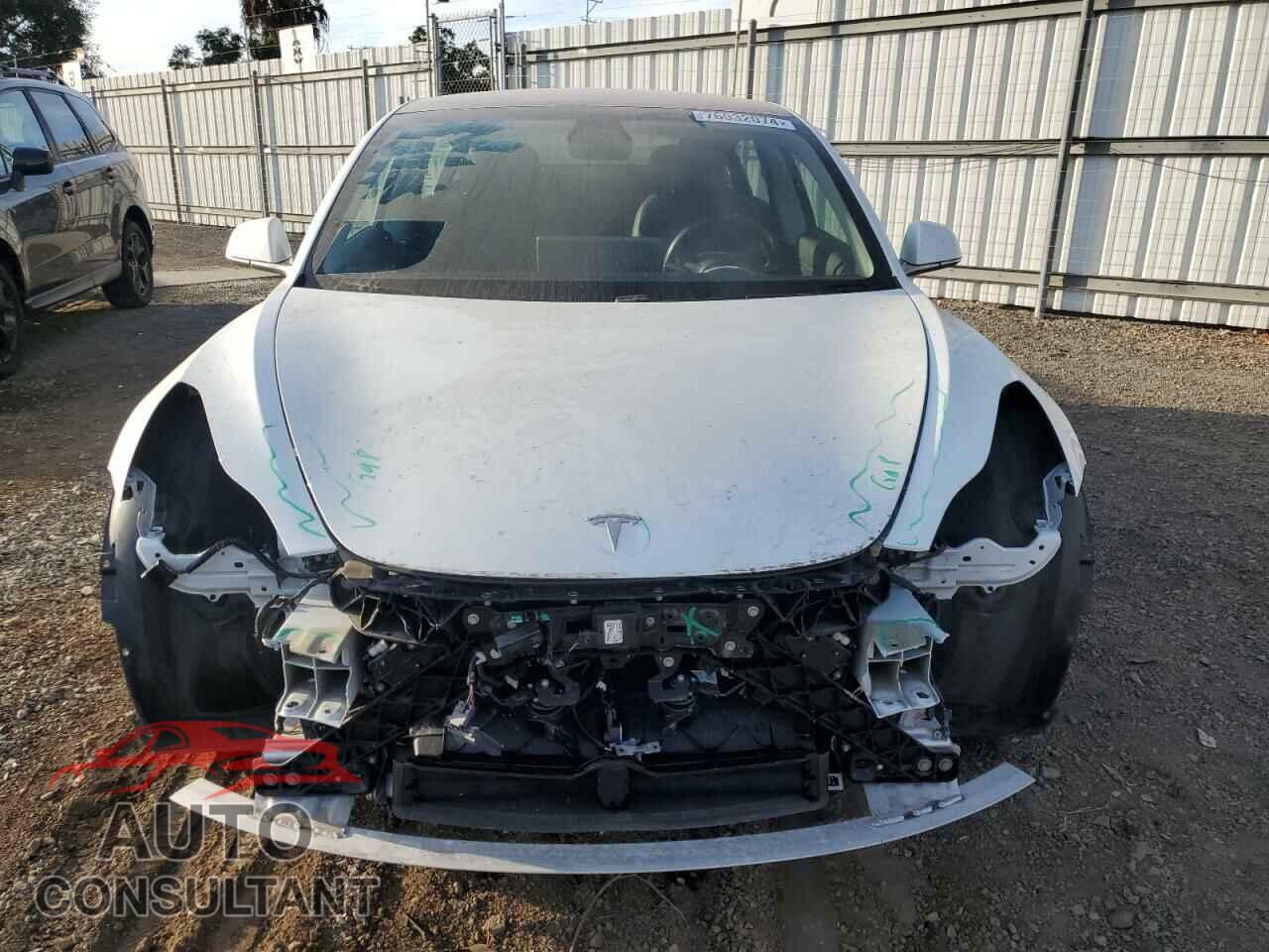 TESLA MODEL 3 2018 - 5YJ3E1EA4JF162402