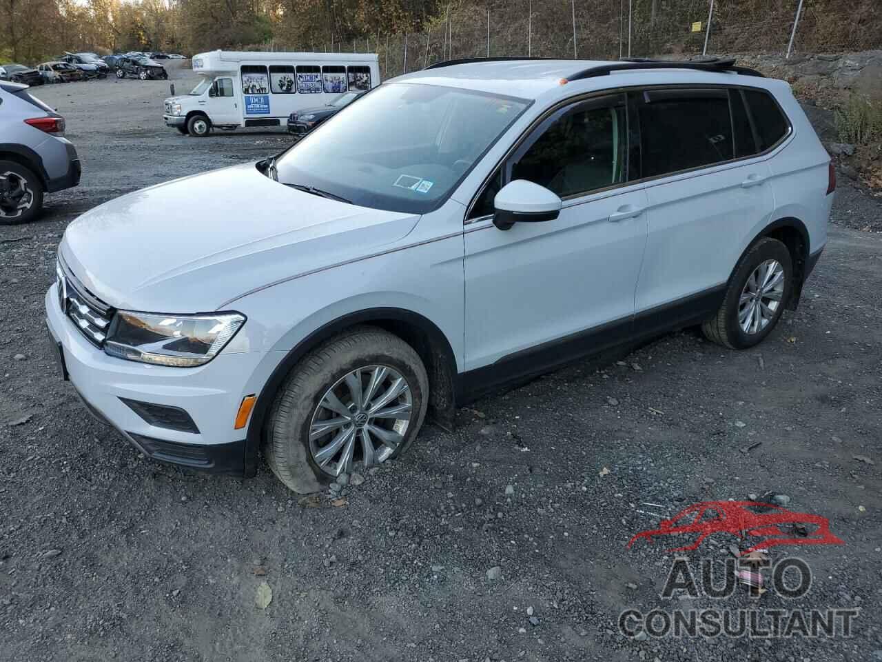 VOLKSWAGEN TIGUAN 2018 - 3VV2B7AX8JM058218