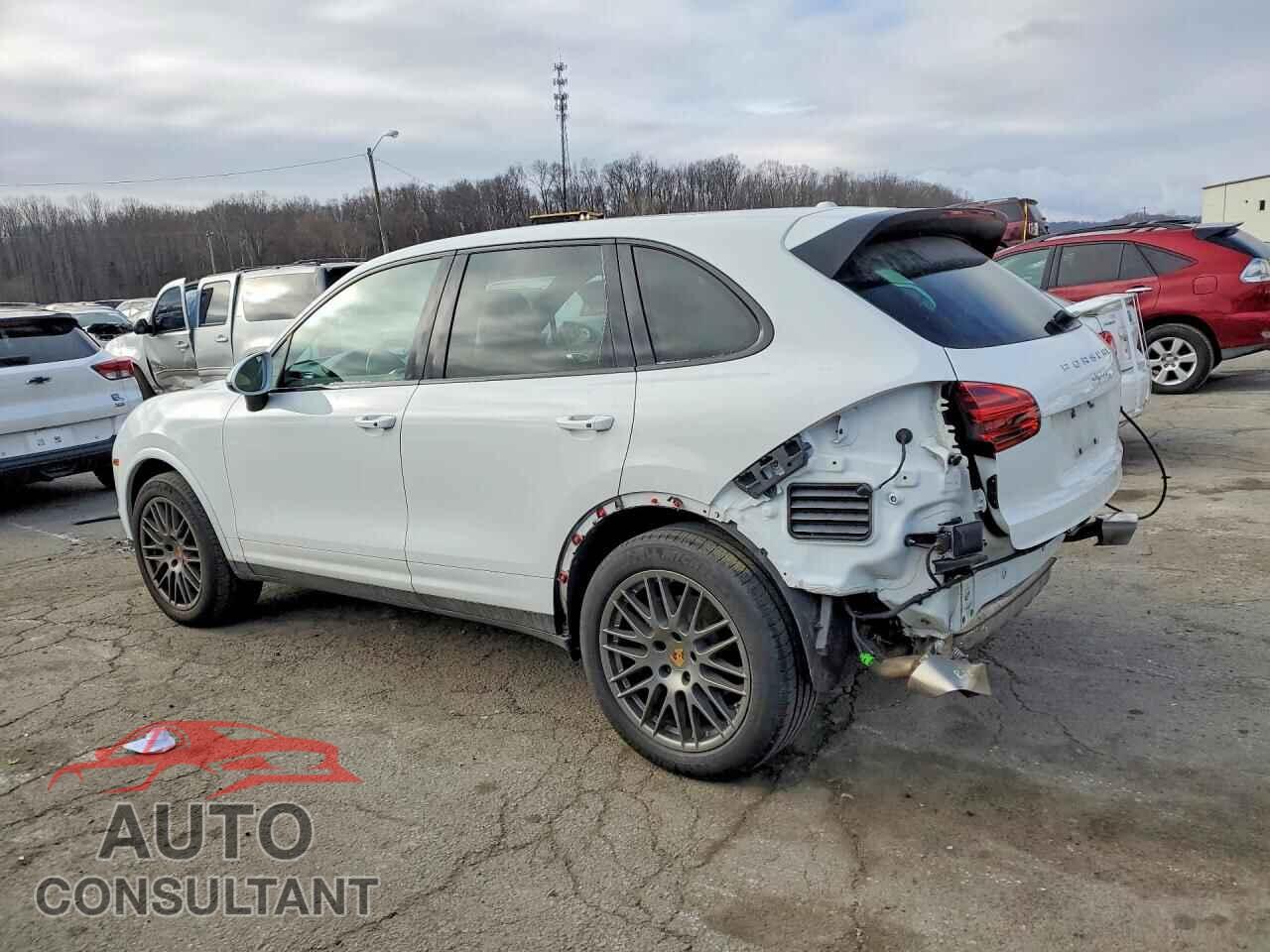 PORSCHE CAYENNE 2017 - WP1AA2A22HKA82664