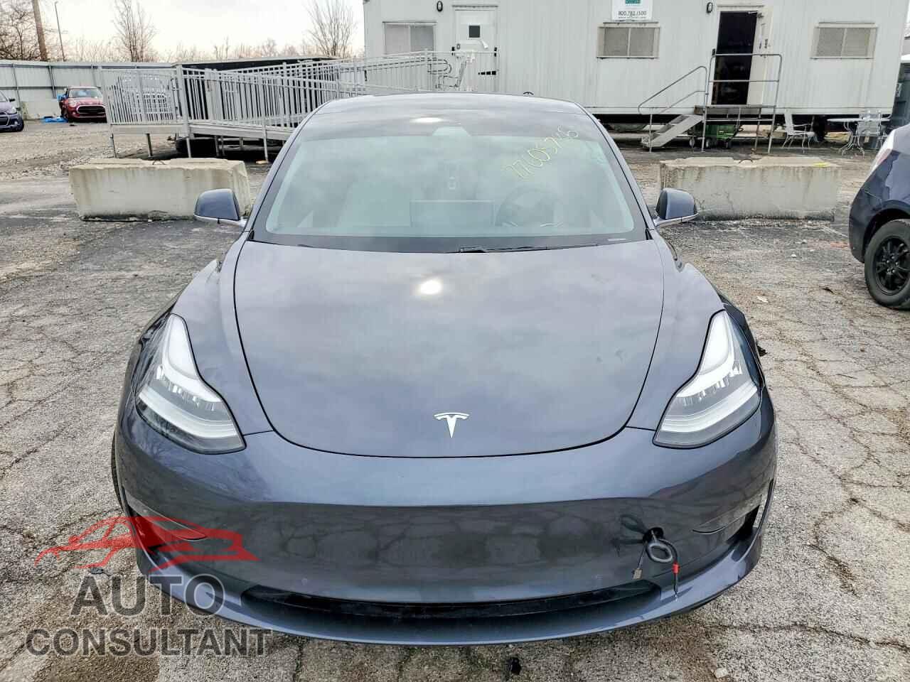TESLA MODEL 3 2019 - 5YJ3E1EB8KF197597