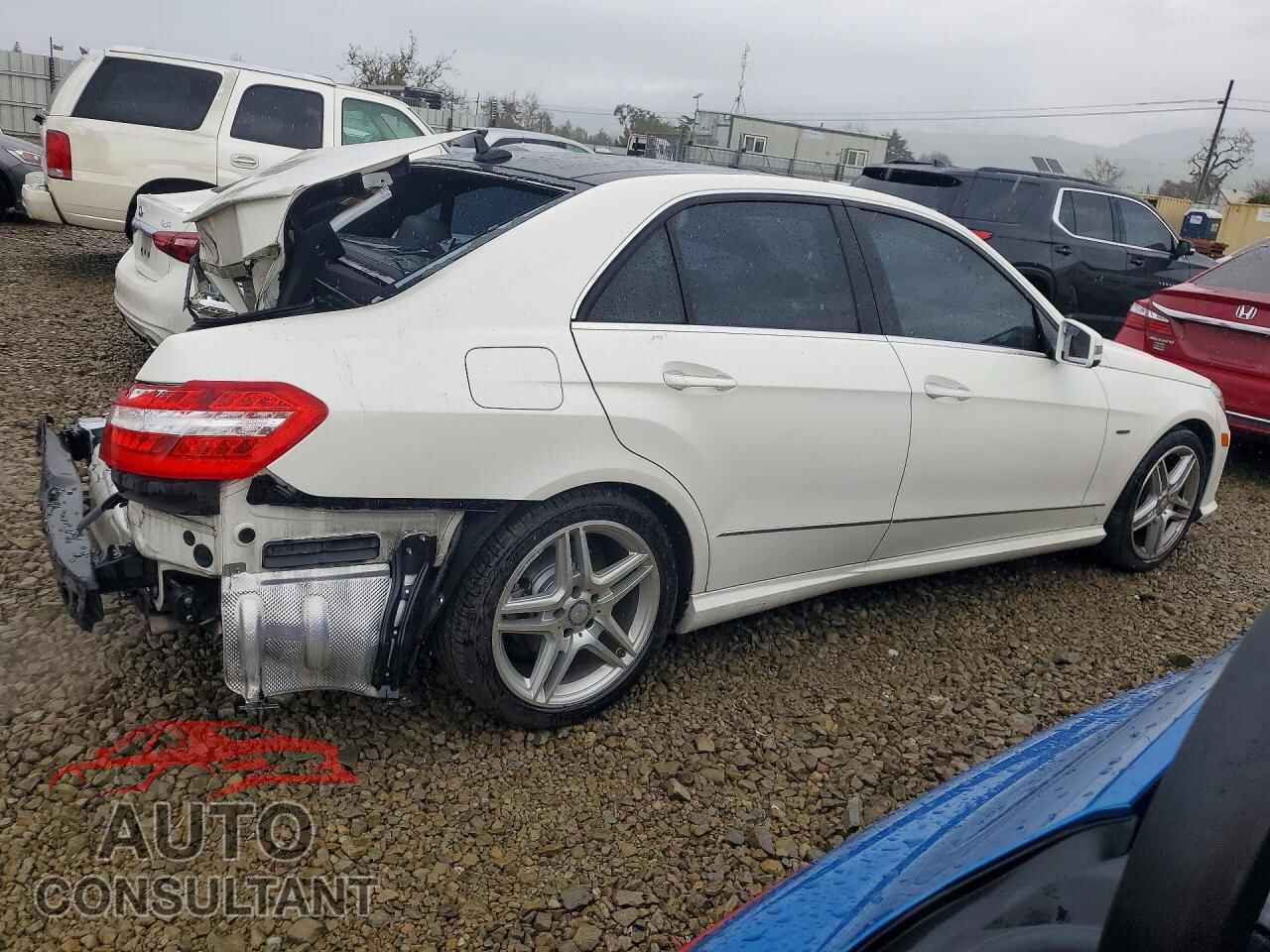 MERCEDES-BENZ E-CLASS 2012 - WDDHF5KB9CA529979