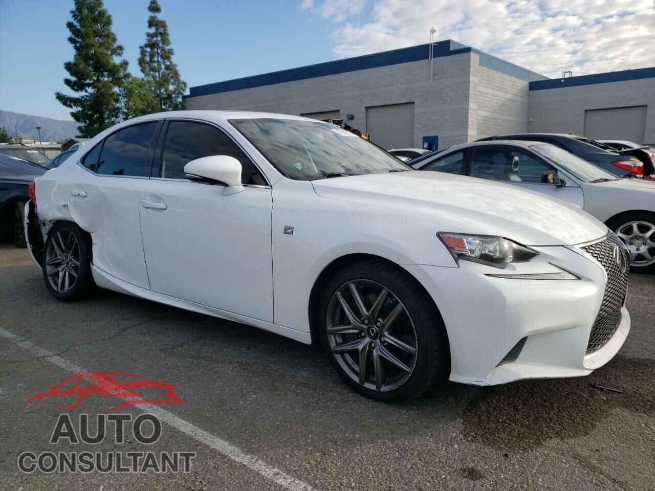 LEXUS IS 2016 - JTHBA1D24G5032372