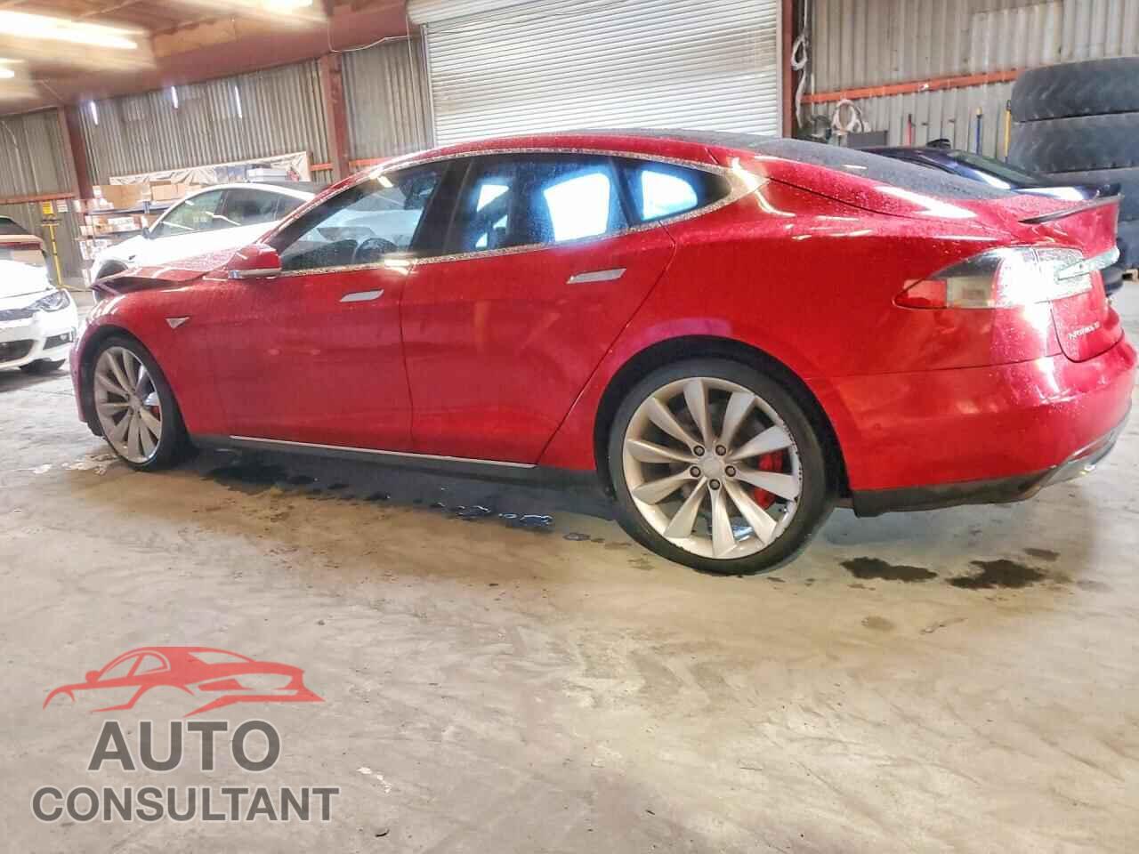 TESLA MODEL S 2015 - 5YJSA1E47FF109217