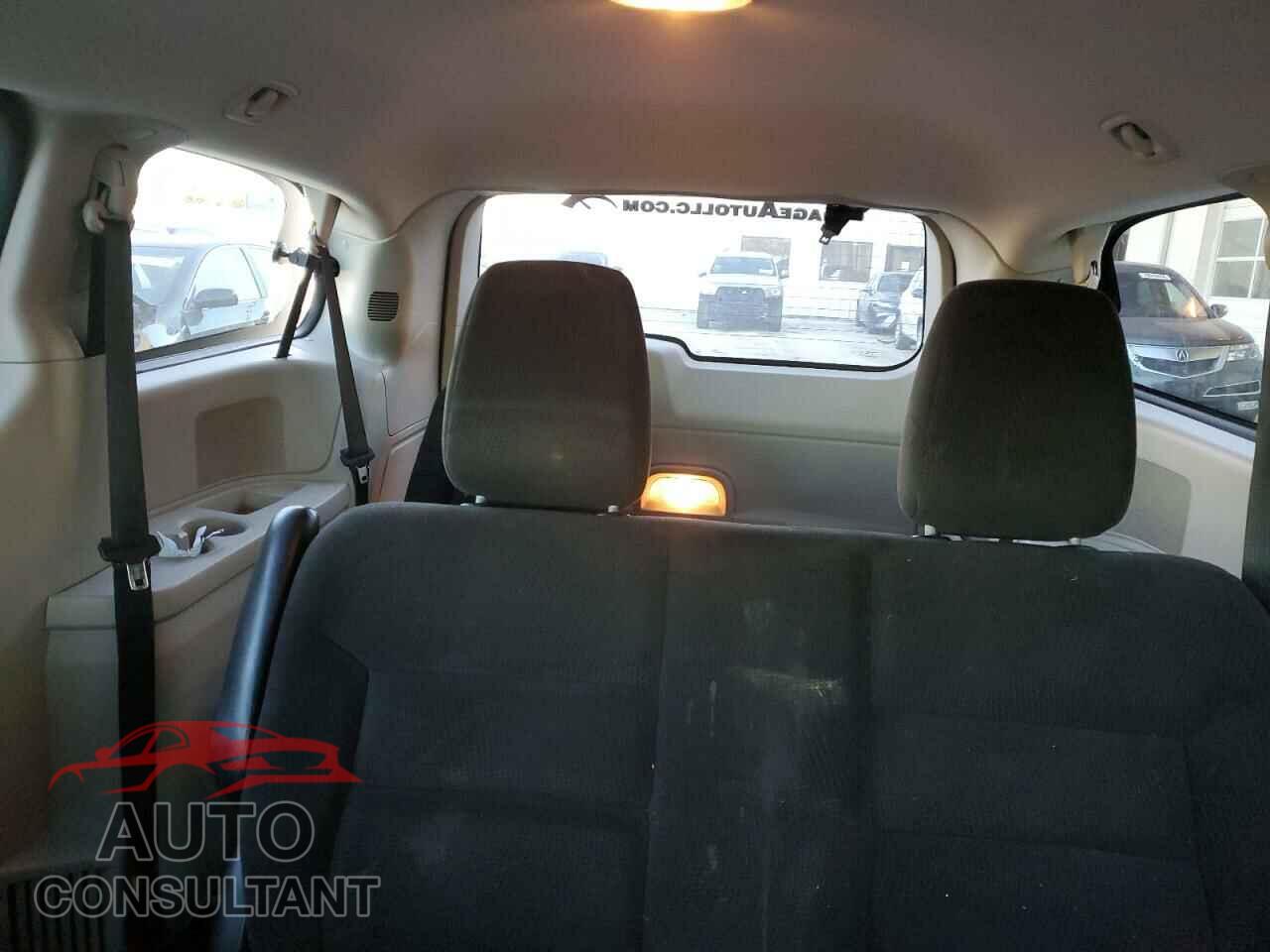 DODGE CARAVAN 2015 - 2C4RDGBG0FR701408