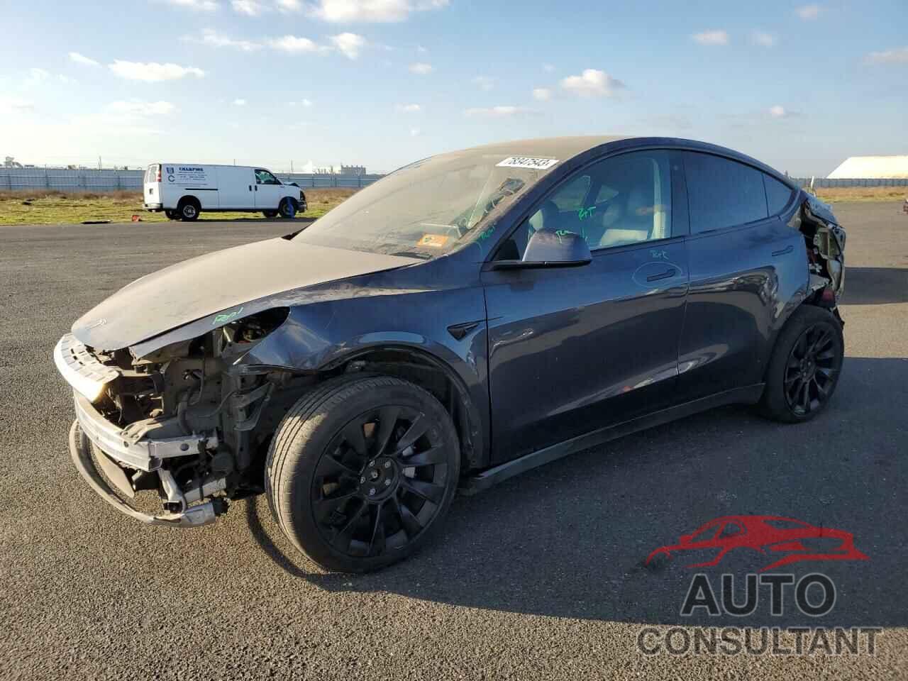 TESLA MODEL Y 2022 - 7SAYGDEE8NF532506