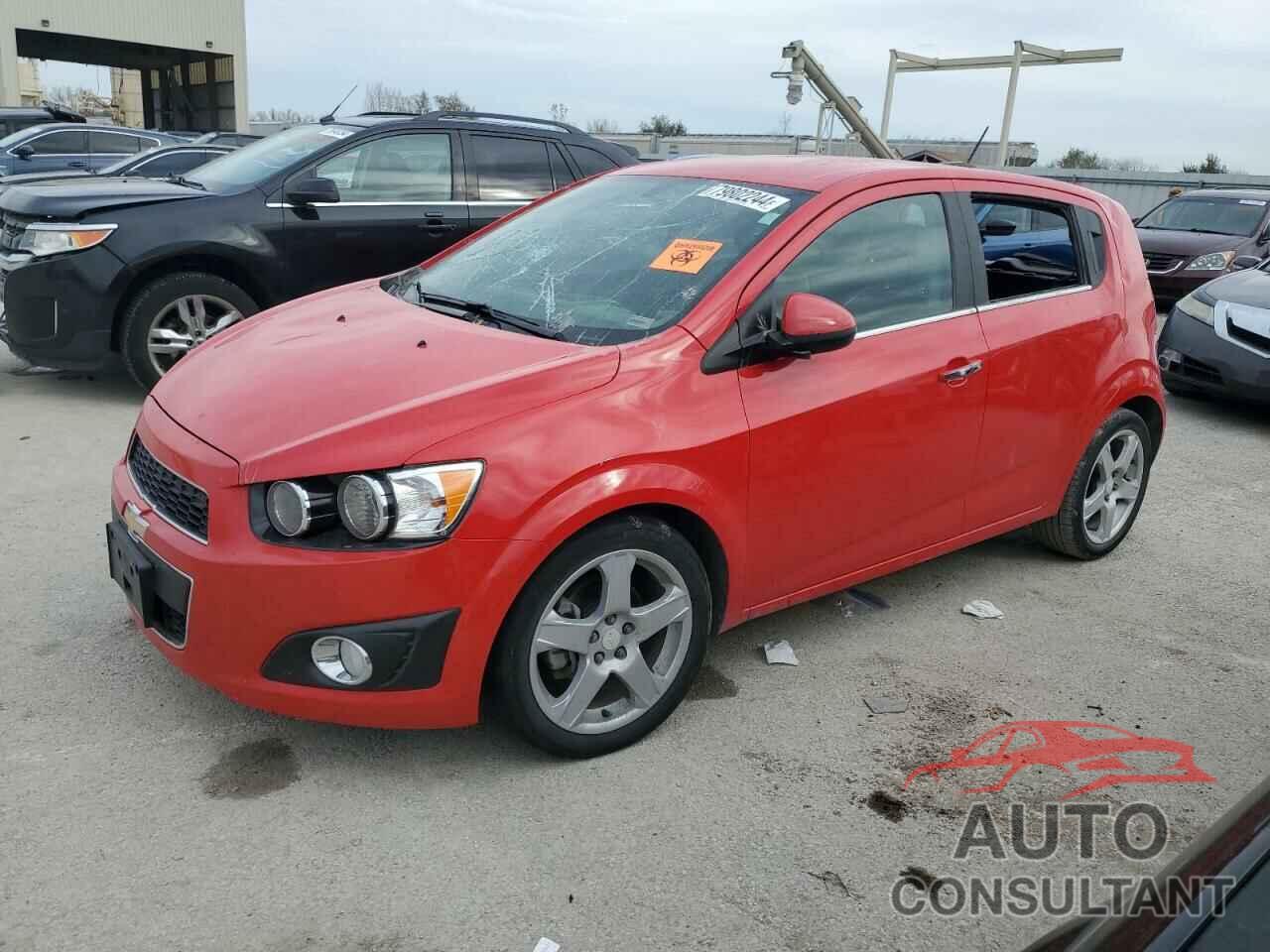 CHEVROLET SONIC 2015 - 1G1JE6SB1F4189596