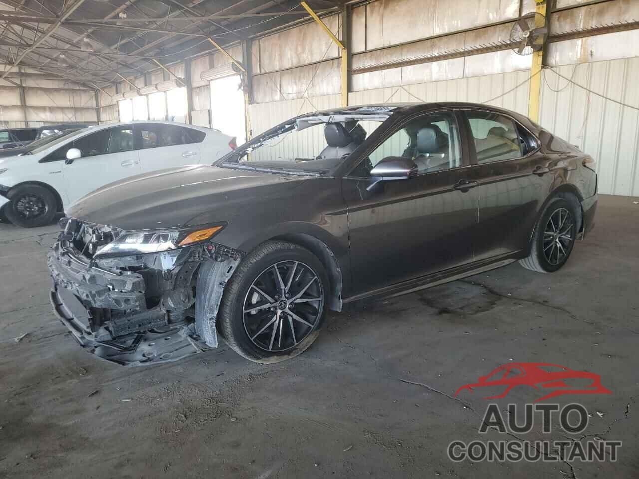 TOYOTA CAMRY 2021 - 4T1G11AK8MU578049