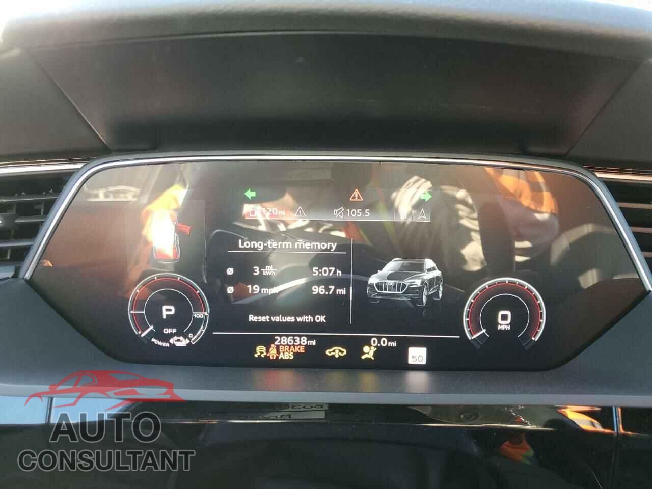 AUDI E-TRON 2022 - WA1LAAGE6NB011995