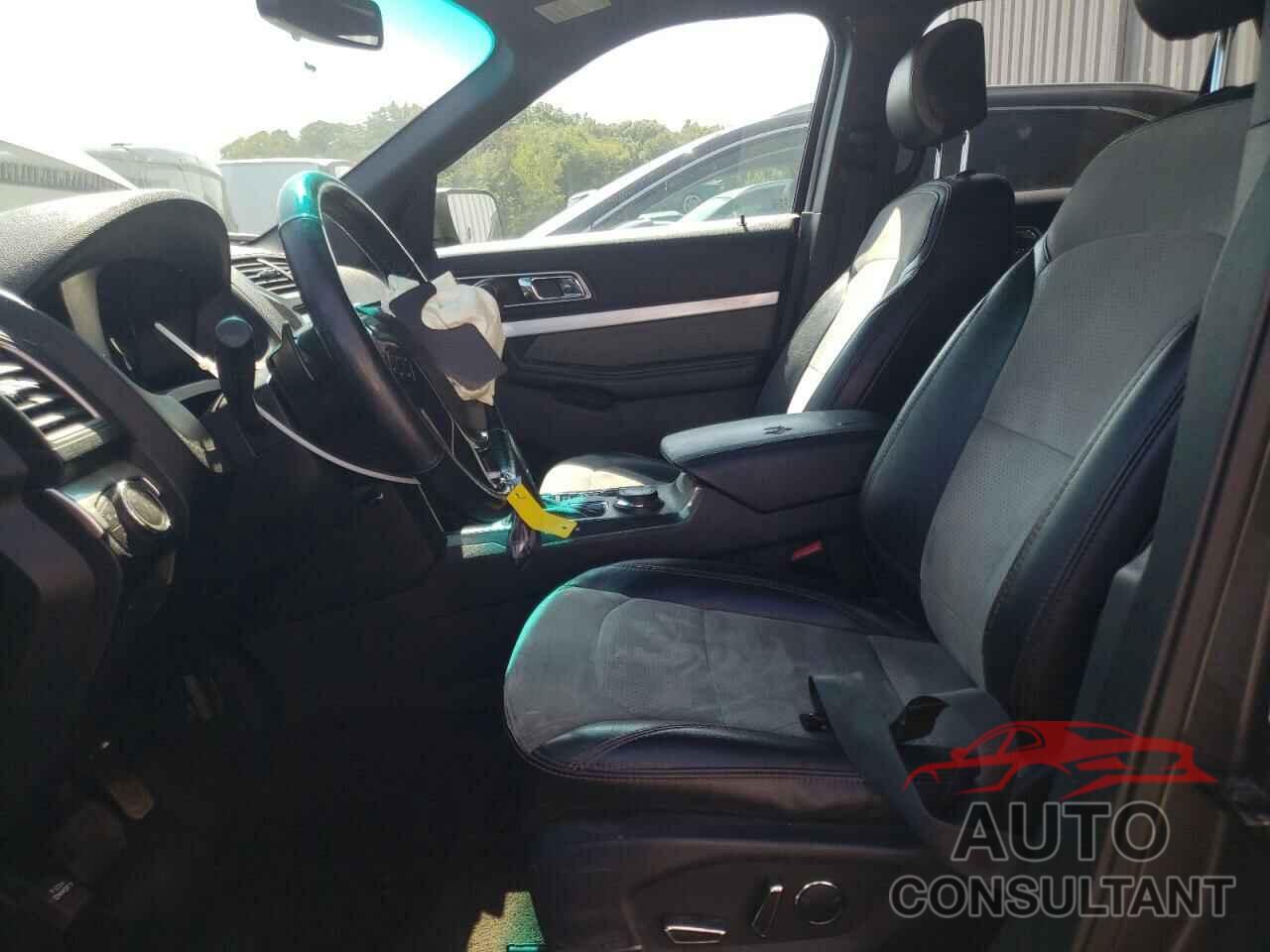 FORD EXPLORER 2017 - 1FM5K8D81HGB18636