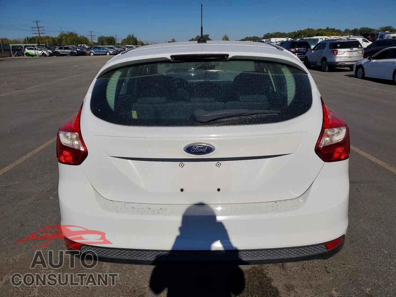FORD FOCUS SE 2014 - 1FADP3K20EL334702