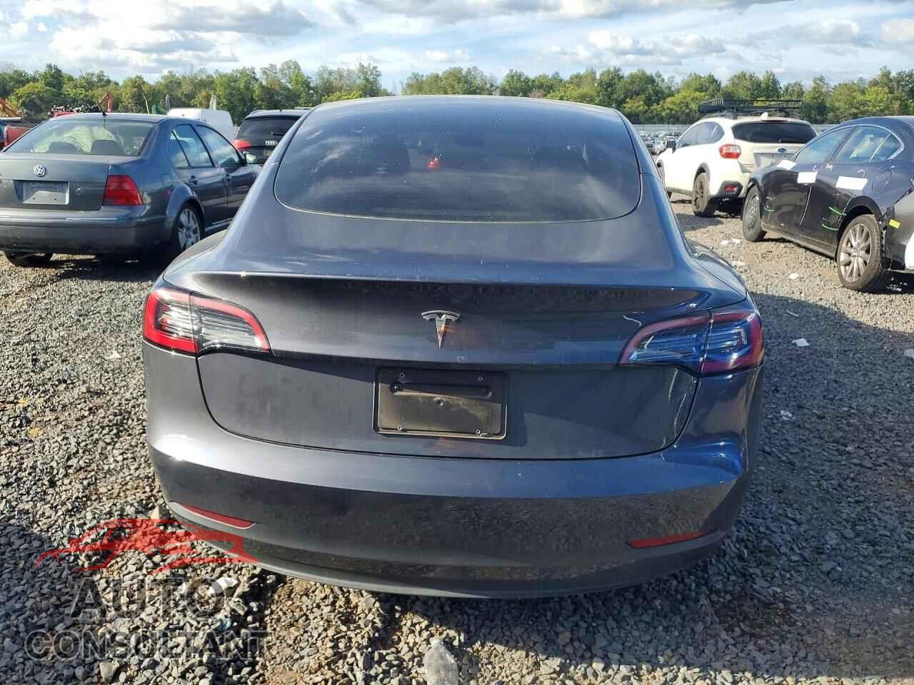 TESLA MODEL 3 2023 - 5YJ3E1EA7PF676527