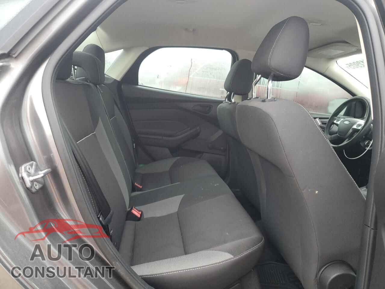 FORD FOCUS 2013 - 1FADP3E22DL123401