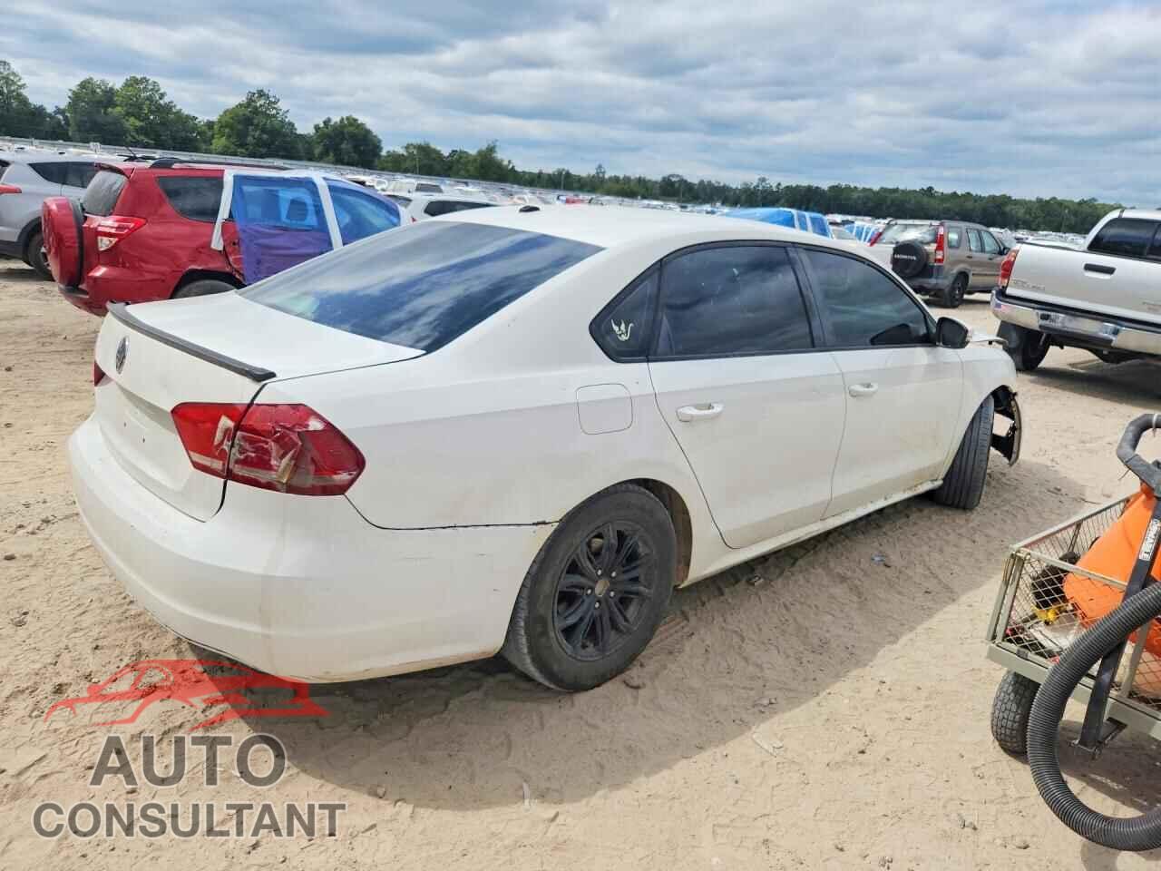 VOLKSWAGEN PASSAT 2014 - 1VWAP7A31EC002263