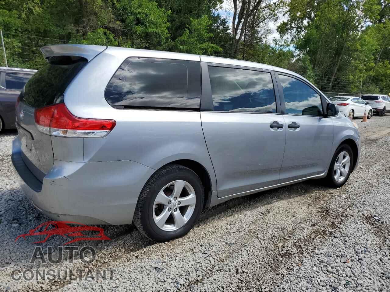 TOYOTA SIENNA 2012 - 5TDKA3DC1CS016656
