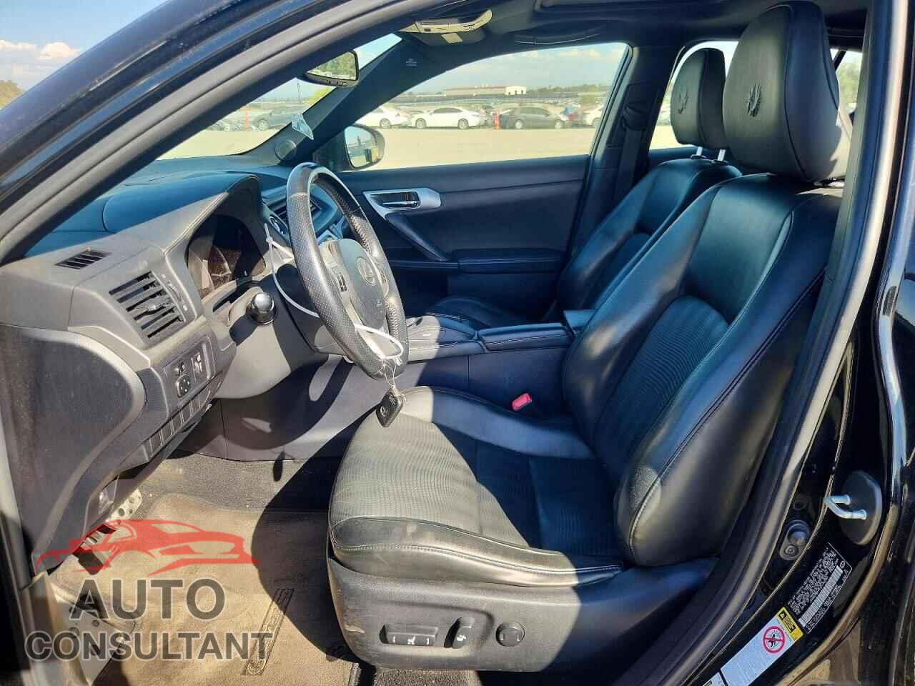 LEXUS CT 200 2013 - JTHKD5BH9D2146080