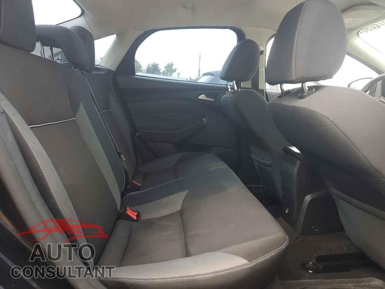 FORD FOCUS 2014 - 1FADP3F21EL118416
