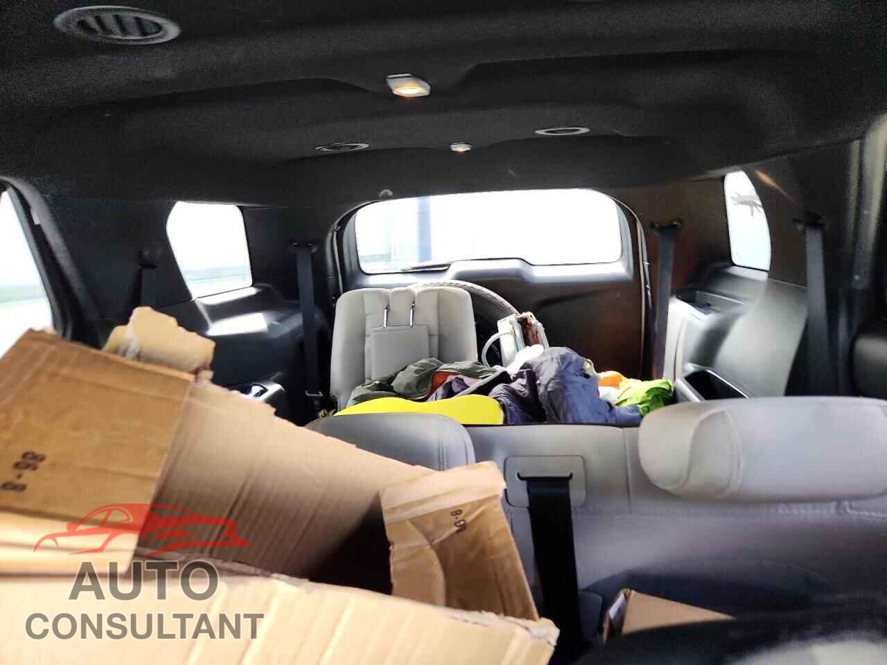 FORD EXPLORER 2018 - 1FM5K7B86JGB81170