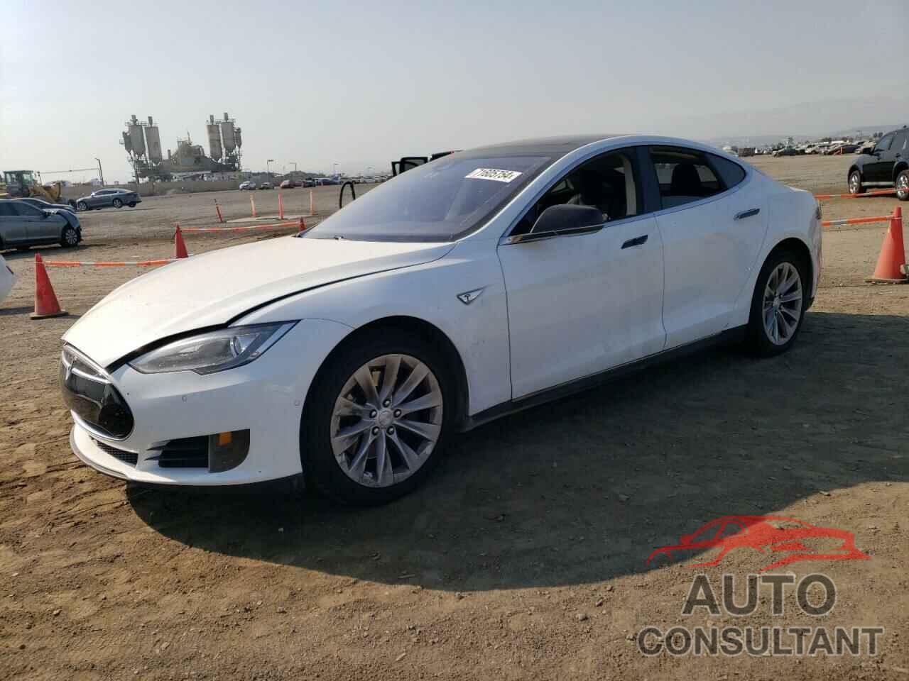 TESLA MODEL S 2016 - 5YJSA1E1XGF135835