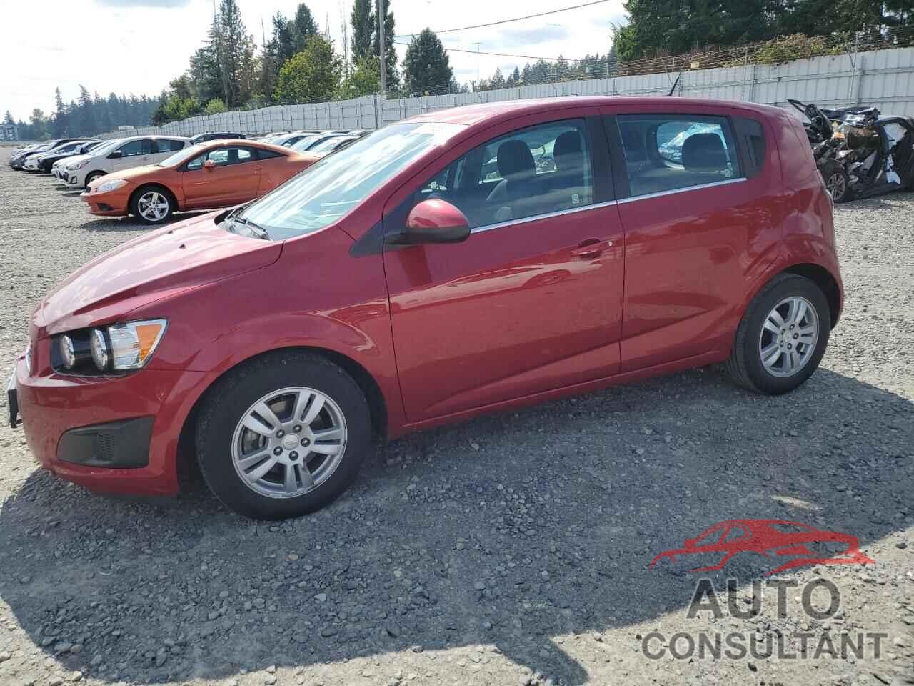CHEVROLET SONIC 2013 - 1G1JC6SB5D4226099