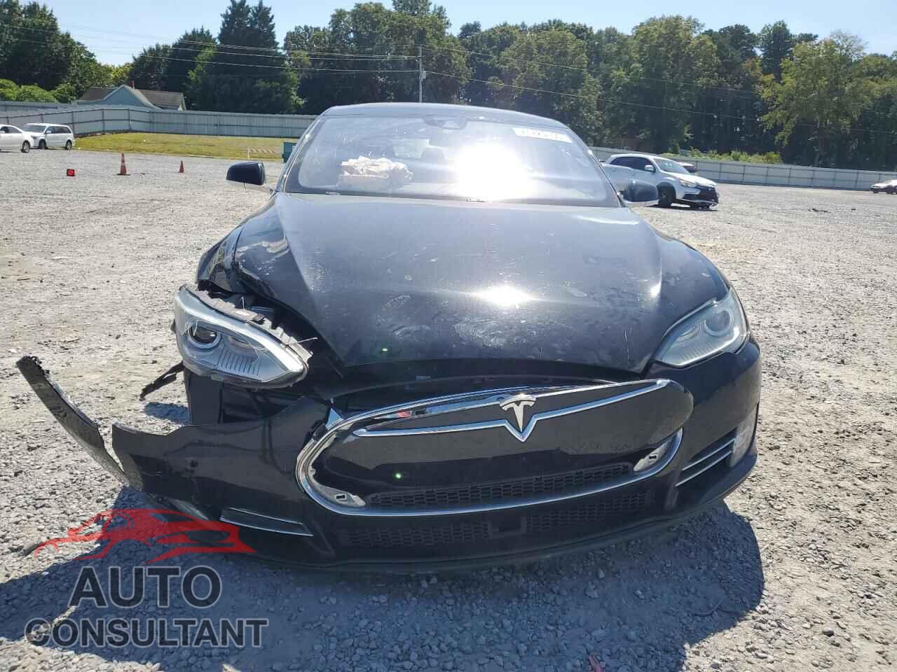 TESLA MODEL S 2015 - 5YJSA1E28FF110990