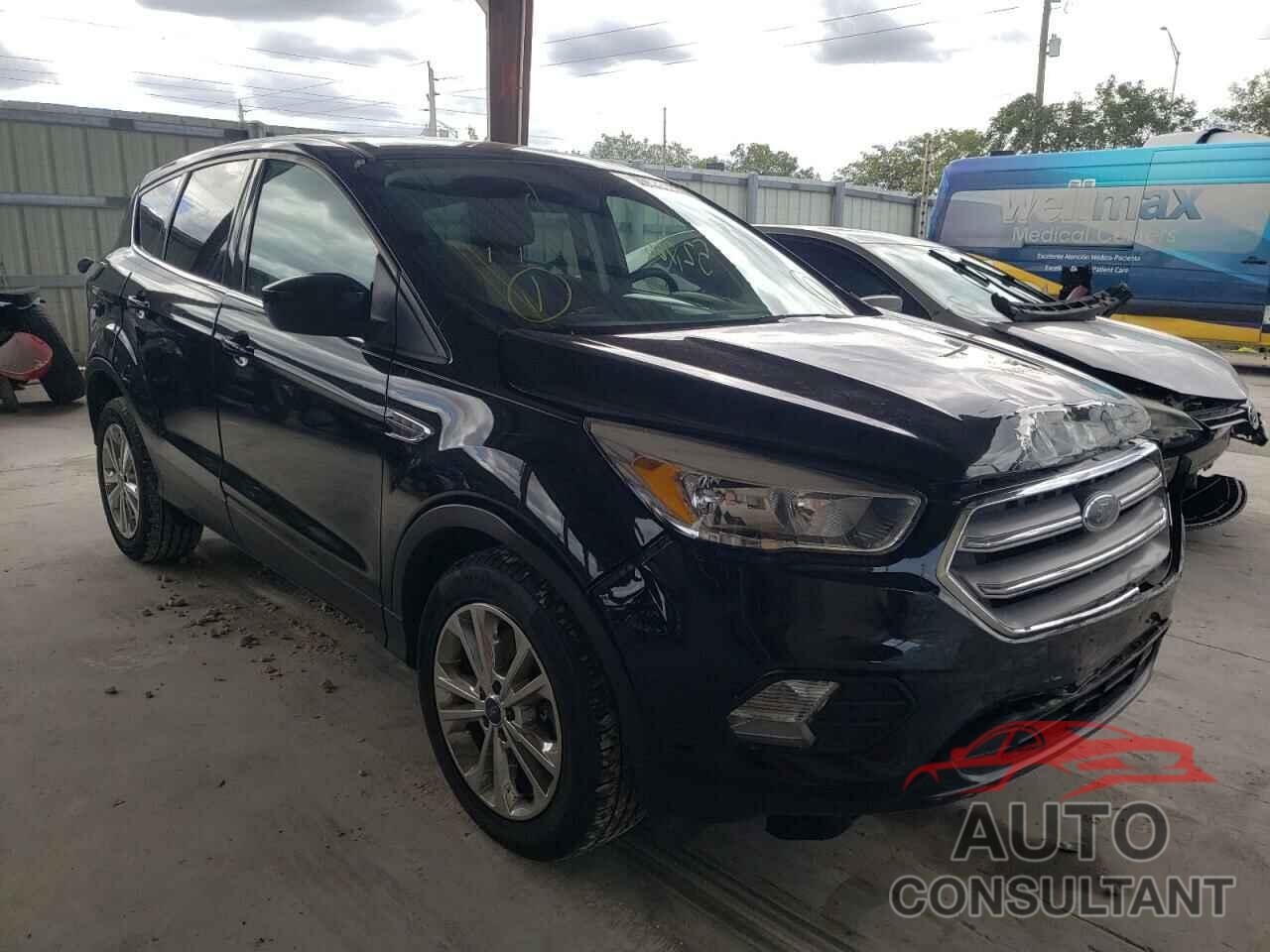 FORD ESCAPE 2017 - 1FMCU9GD2HUC40827