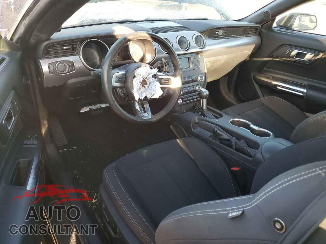 FORD MUSTANG 2020 - 1FA6P8CF4L5114147