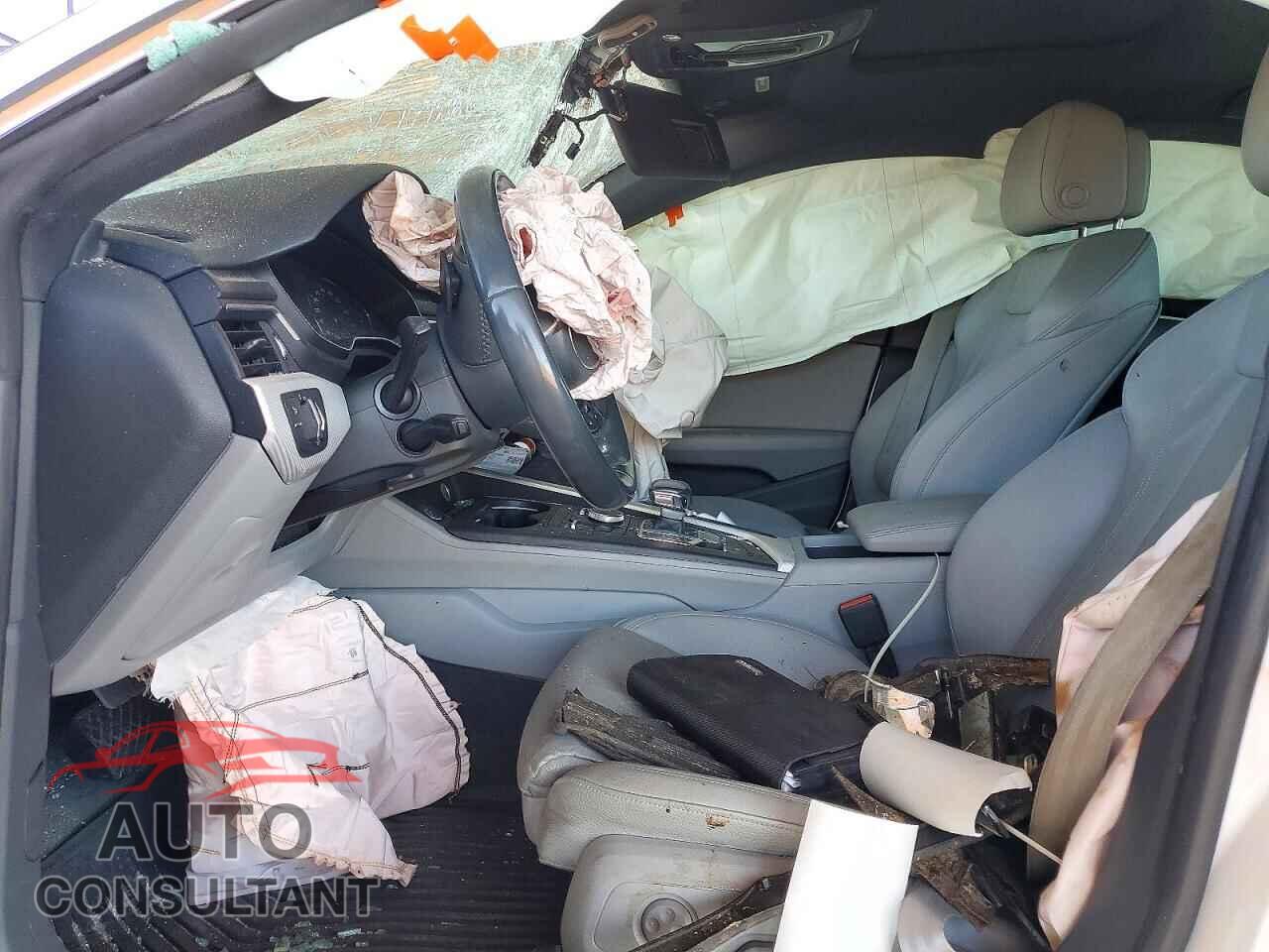AUDI A5 2018 - WAUDNCF57JA008774
