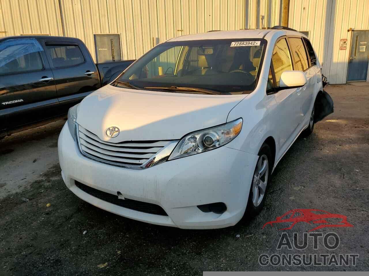 TOYOTA SIENNA 2015 - 5TDKK3DC8FS599714