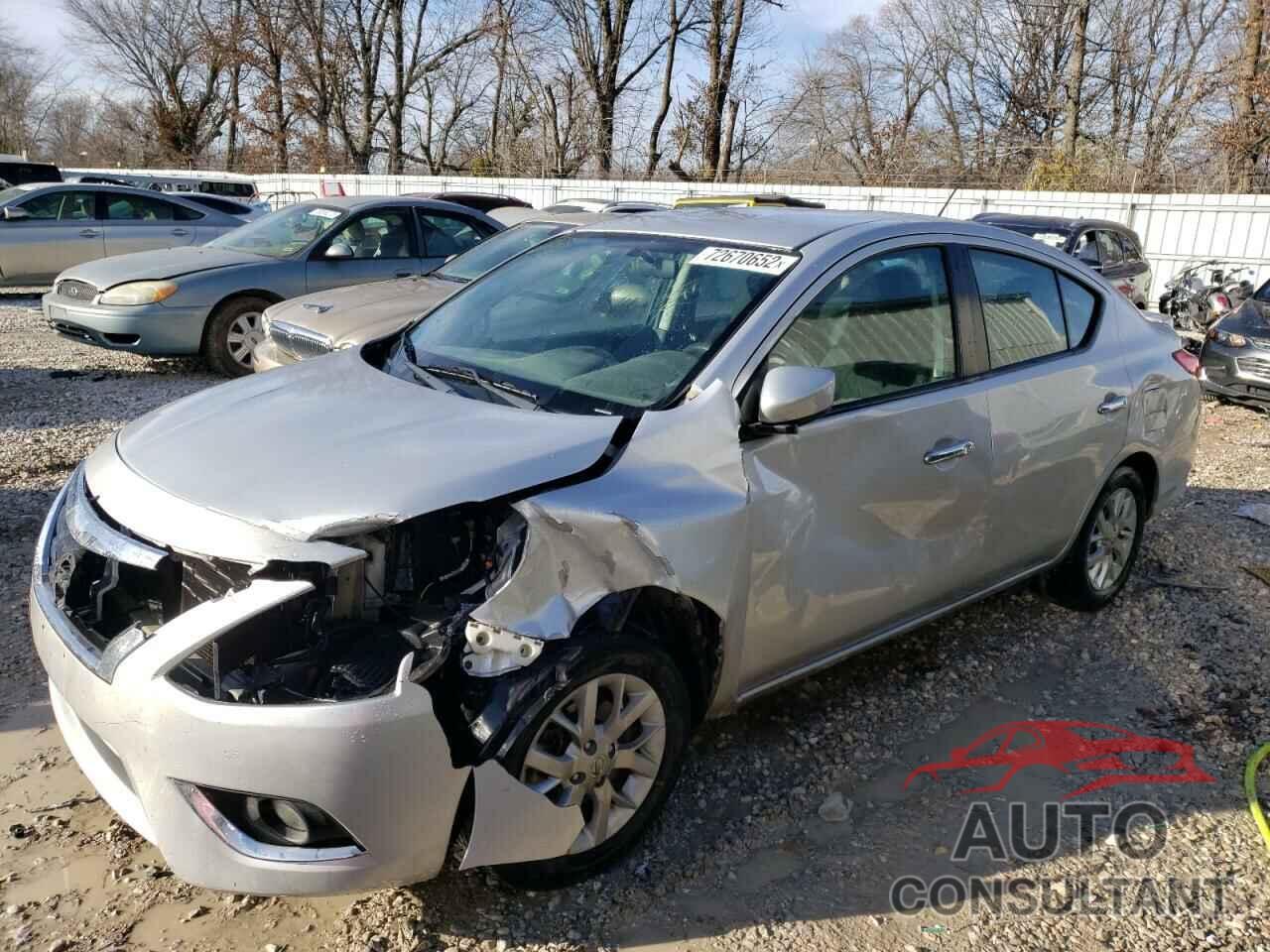 NISSAN VERSA 2018 - 3N1CN7AP8JL820756