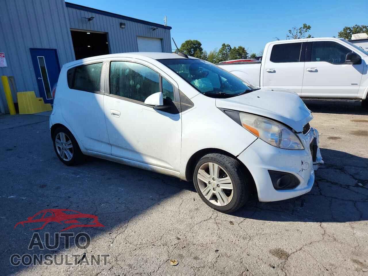CHEVROLET SPARK 2015 - KL8CB6S9XFC709752
