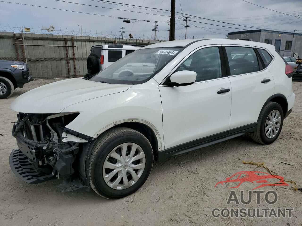 NISSAN ROGUE 2017 - KNMAT2MT1HP569180
