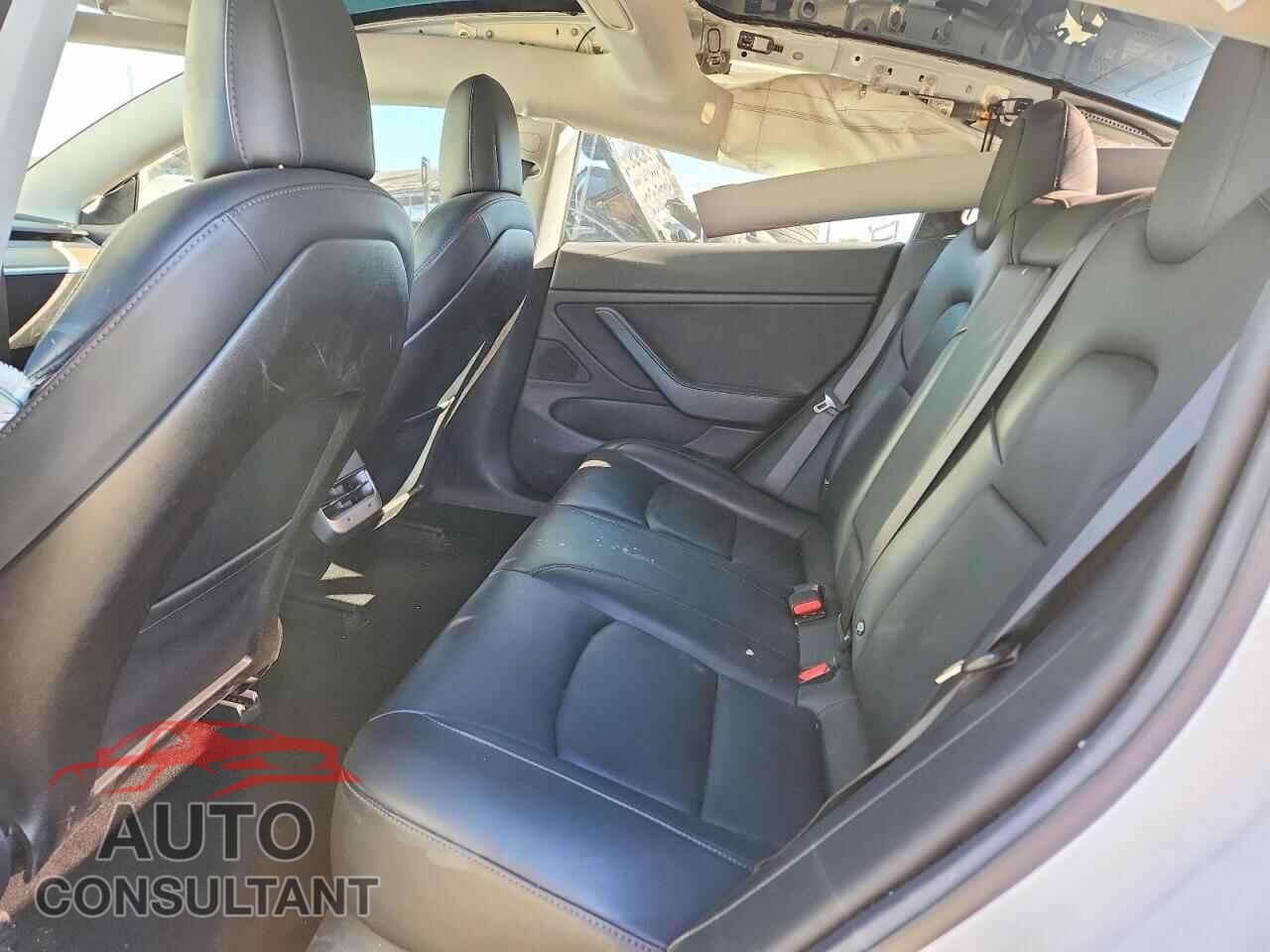 TESLA MODEL 3 2018 - 5YJ3E1EAXJF032690
