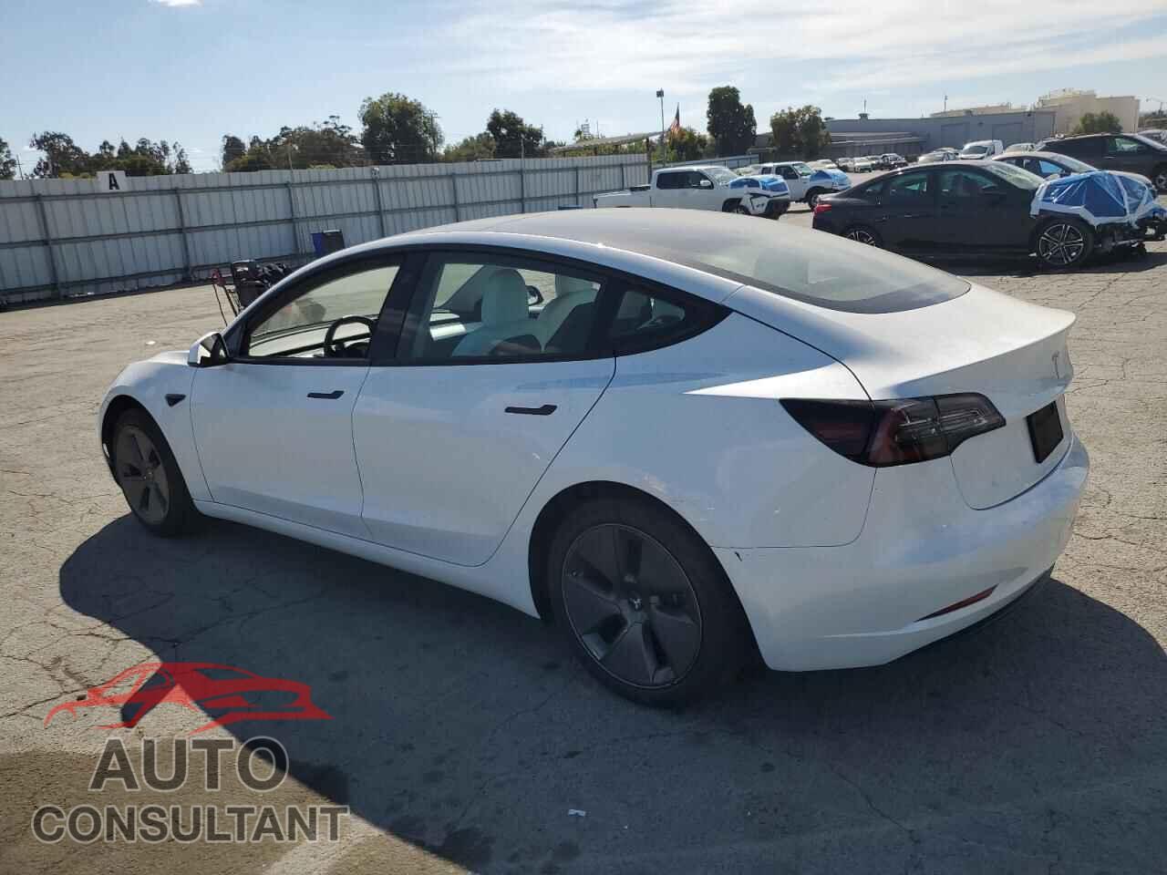 TESLA MODEL 3 2023 - 5YJ3E1EA9PF384359