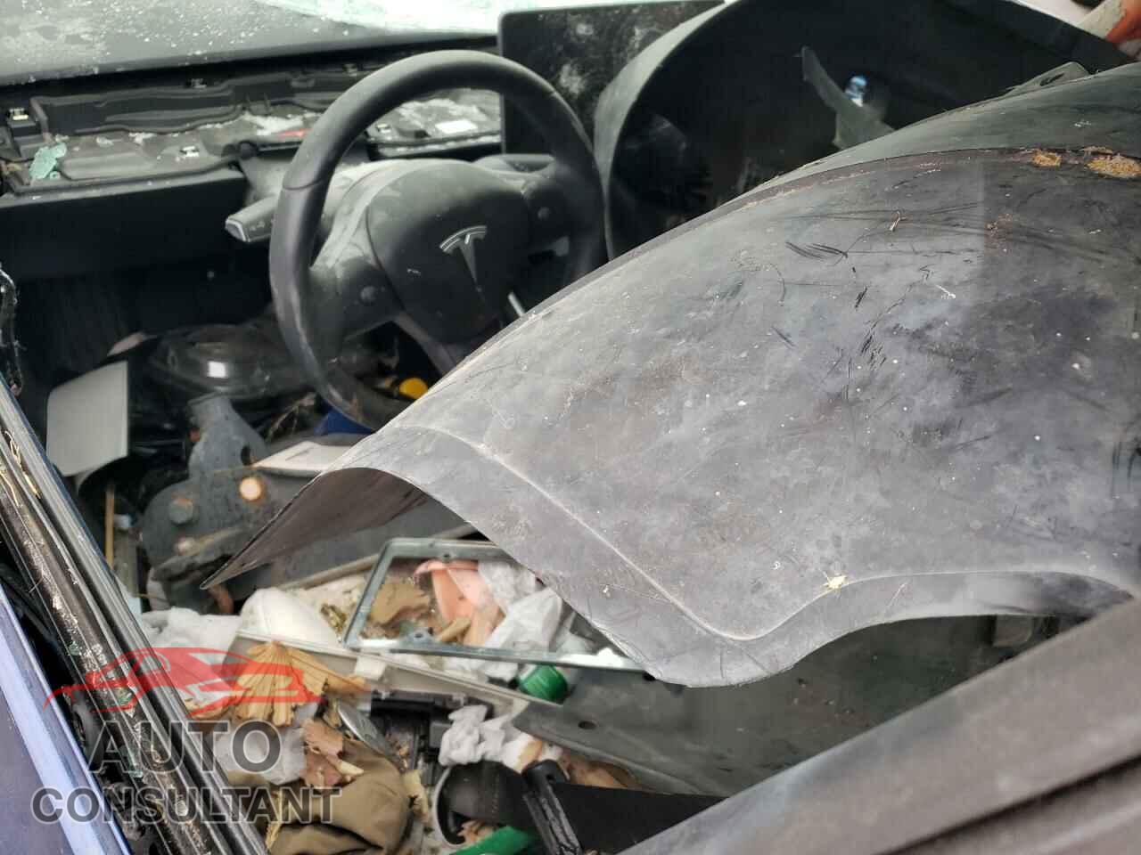 TESLA MODEL 3 2019 - 5YJ3E1EA2KF517617