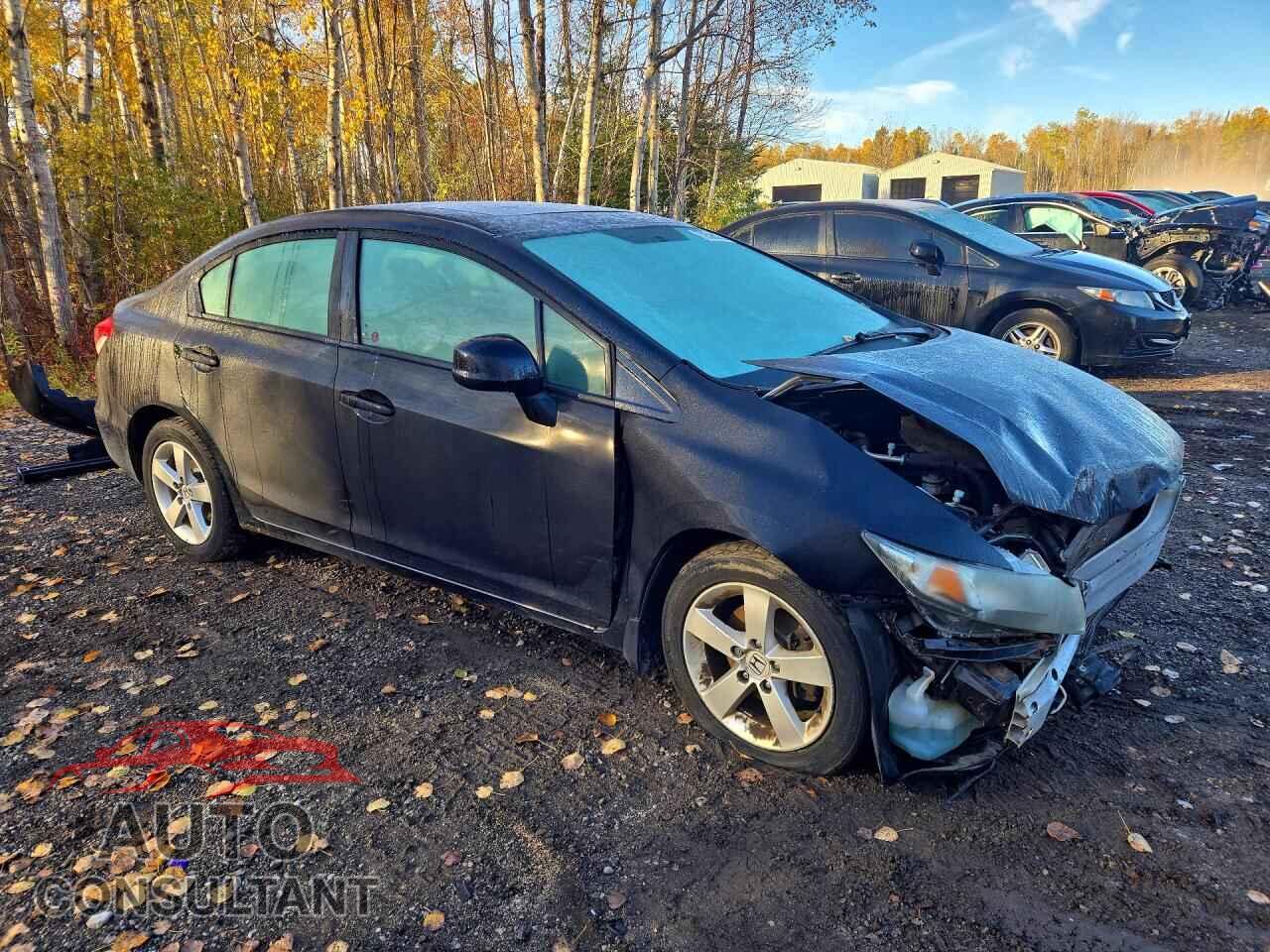 HONDA CIVIC 2013 - 2HGFB2F55DH043268