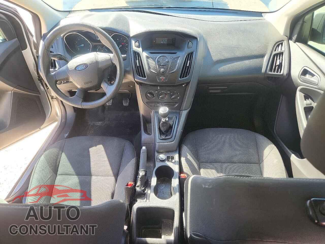 FORD FOCUS 2013 - 1FADP3E2XDL369807