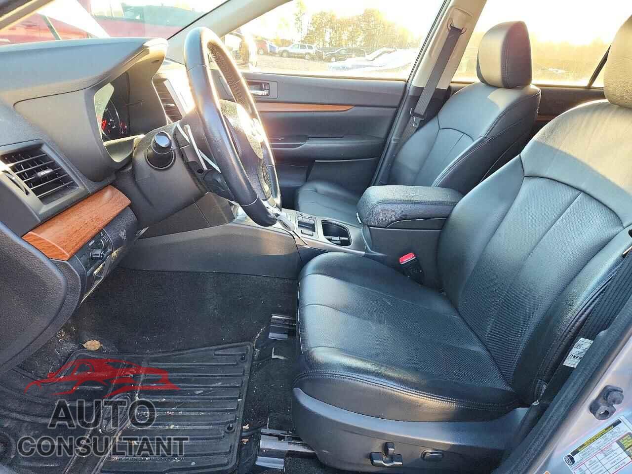 SUBARU OUTBACK 2013 - 4S4BRBKC8D3247235