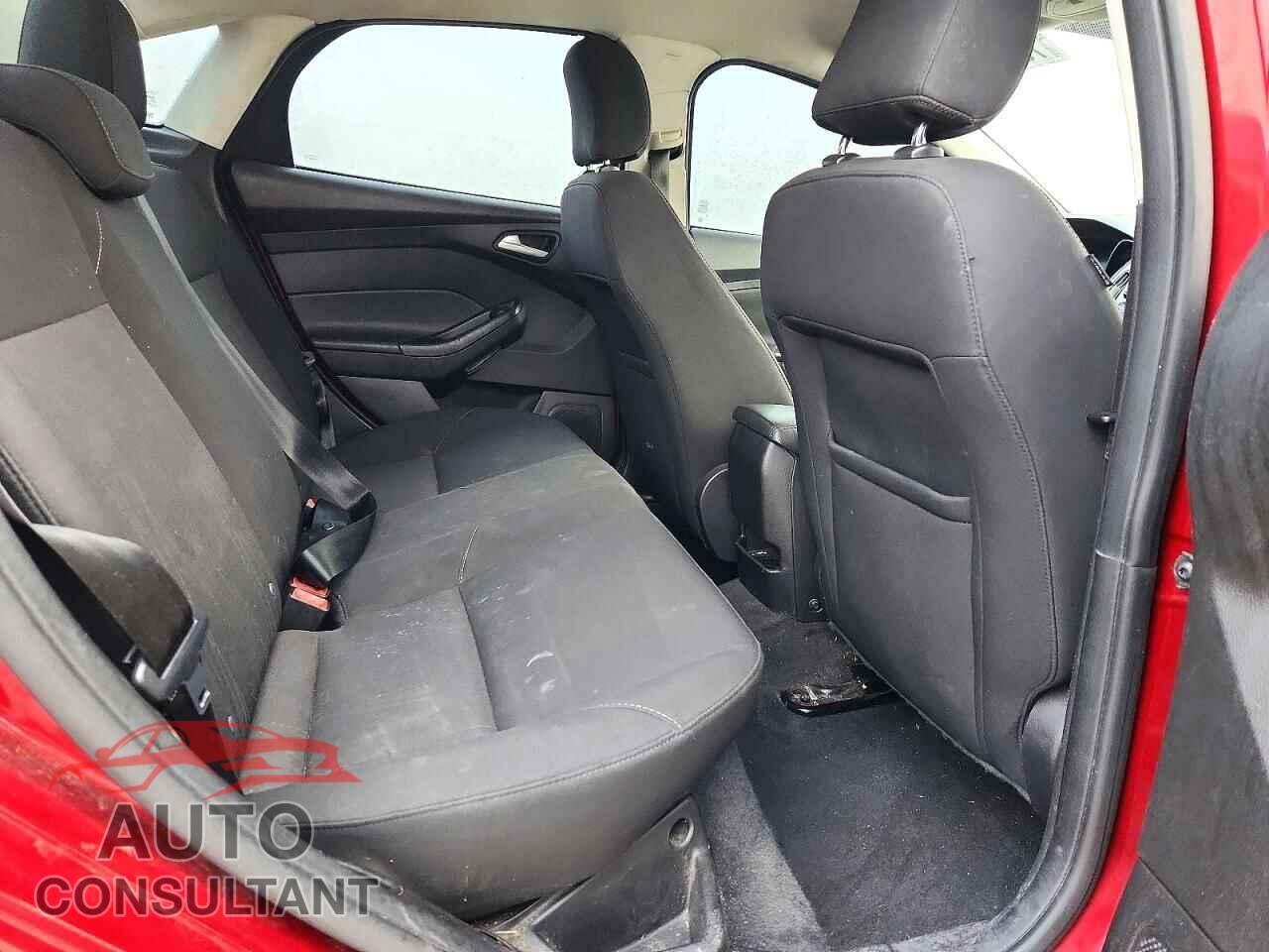 FORD FOCUS 2016 - 1FADP3F27GL251510